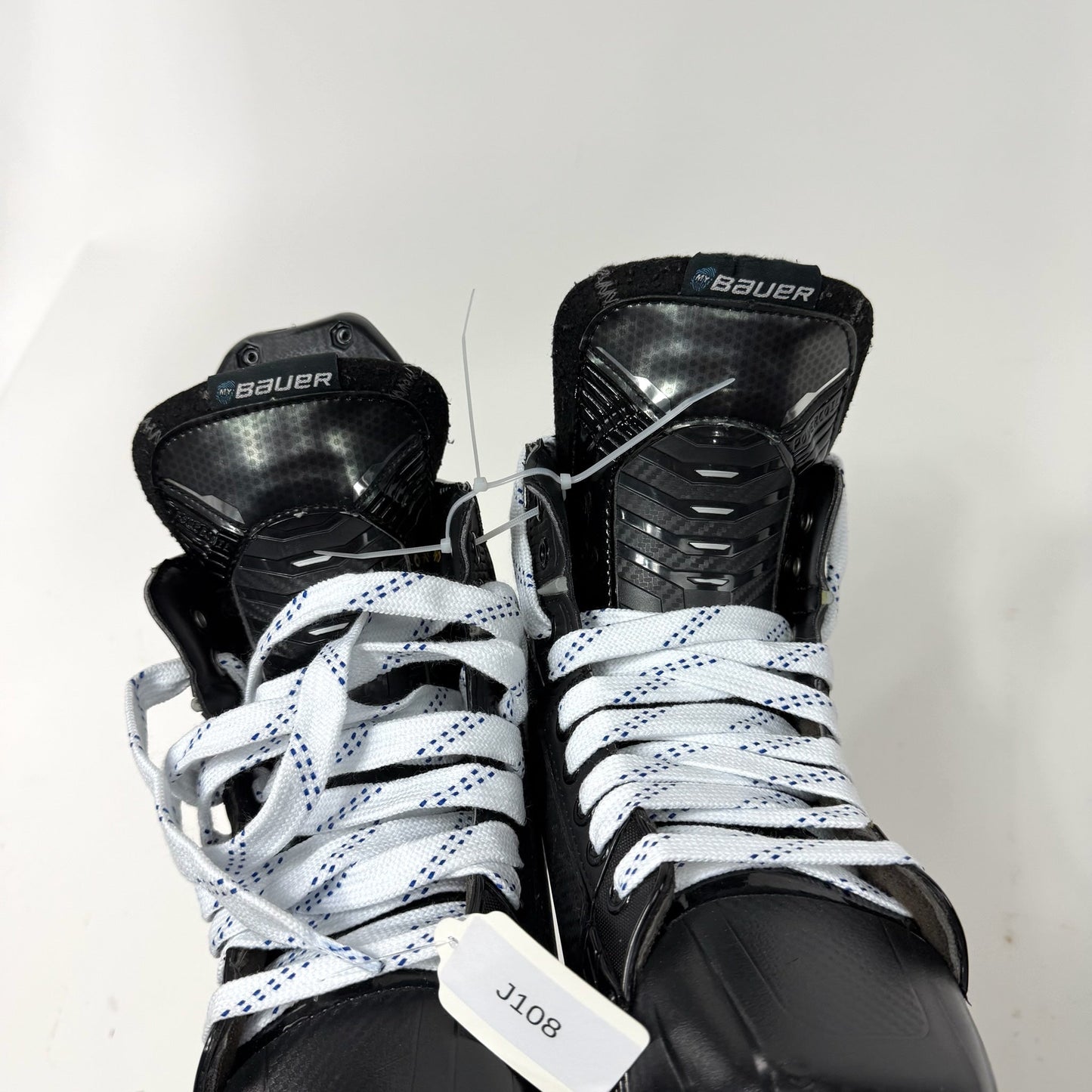 Used Bauer Supreme Mach Skates | Size 9 D | J108