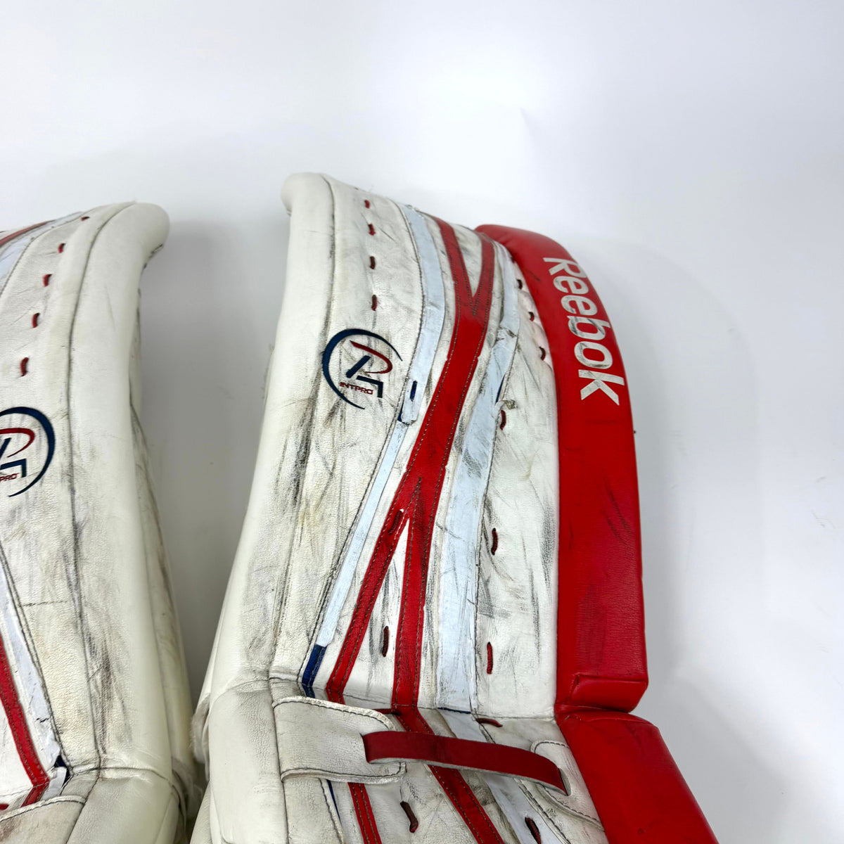 Used Regular White/Red/Blue Reebok INT Pro Full Goalie Set | 31+1" Pads | AB357 and Ab353