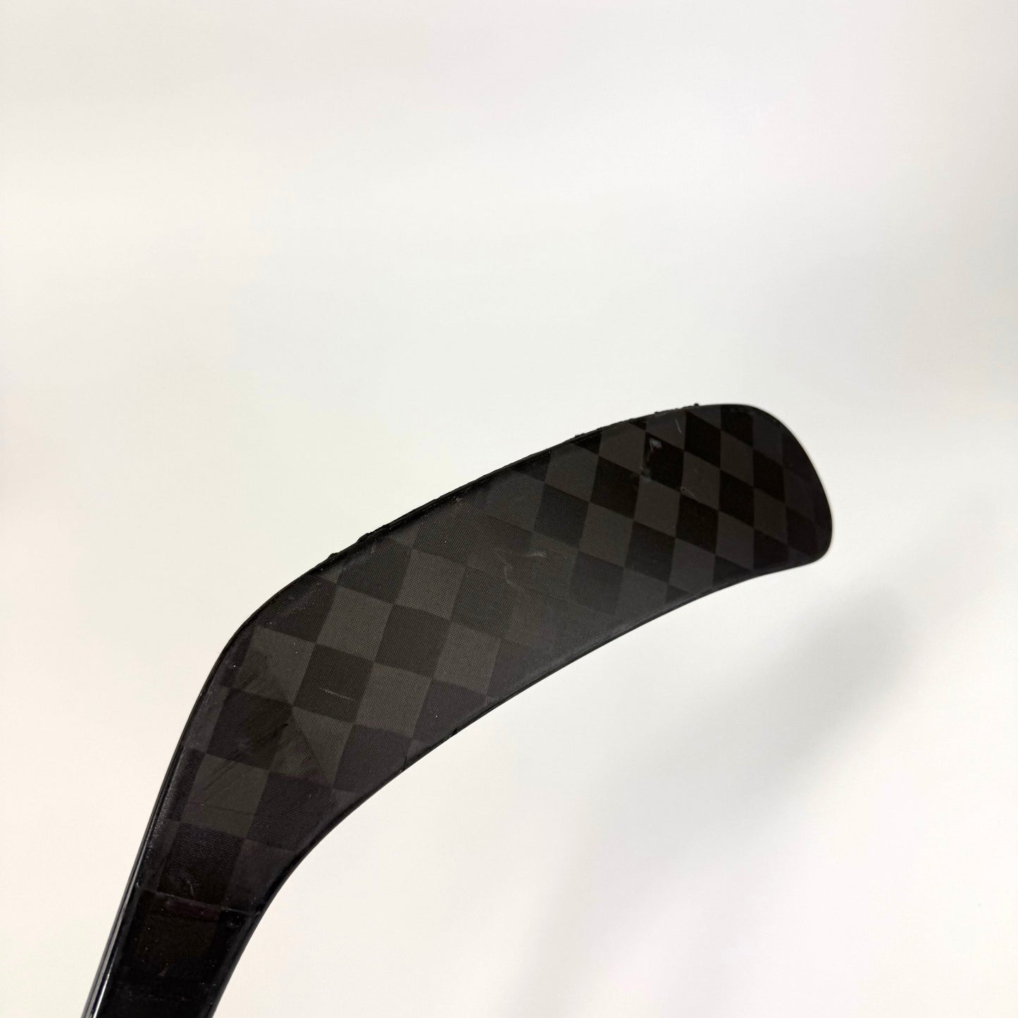 Used Left Purple Bauer Nexus Tracer | 82 Flex P92M Curve Grip | A471