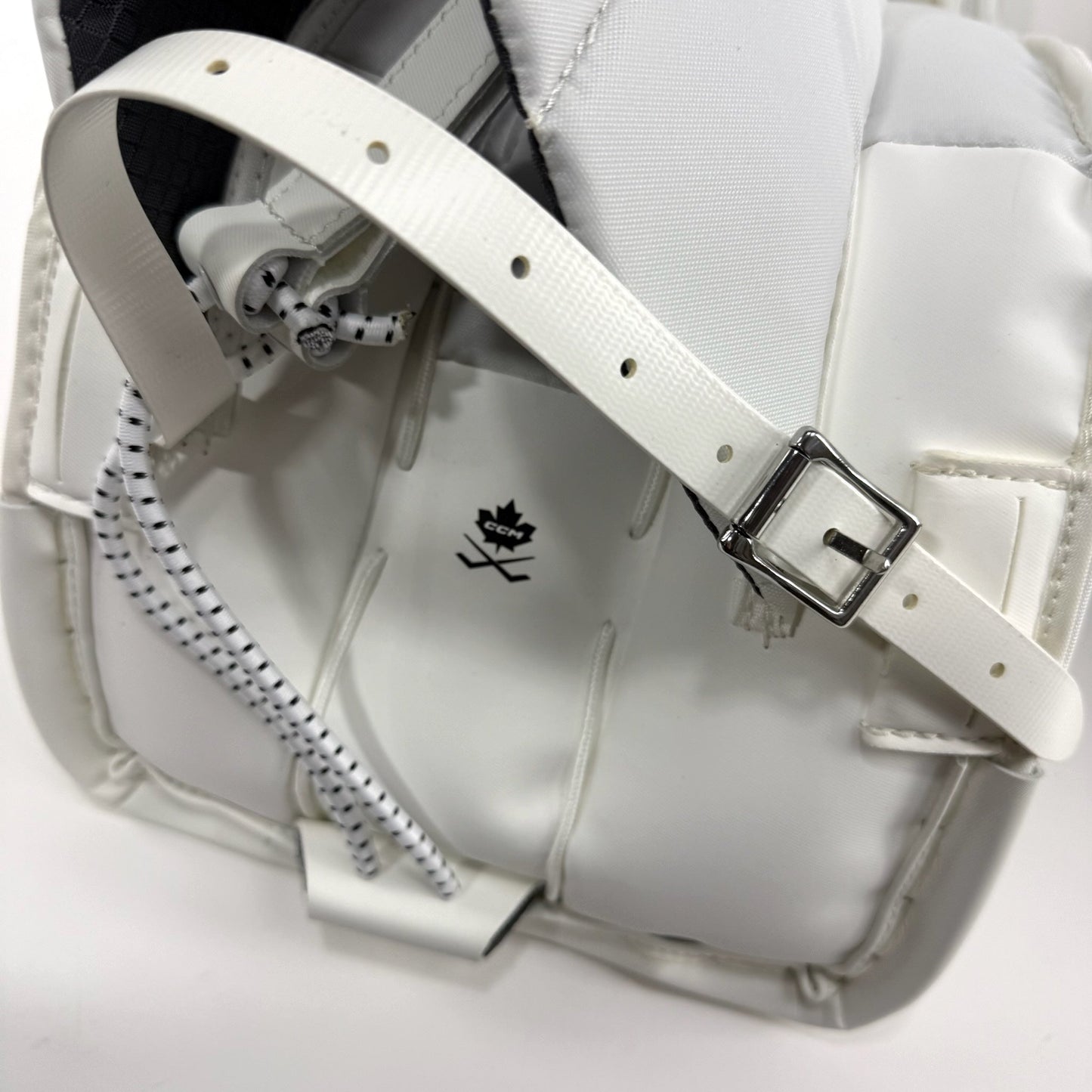 New CCM White E Flex 6.5 Goalie Pads | 30+1" | #191520631031