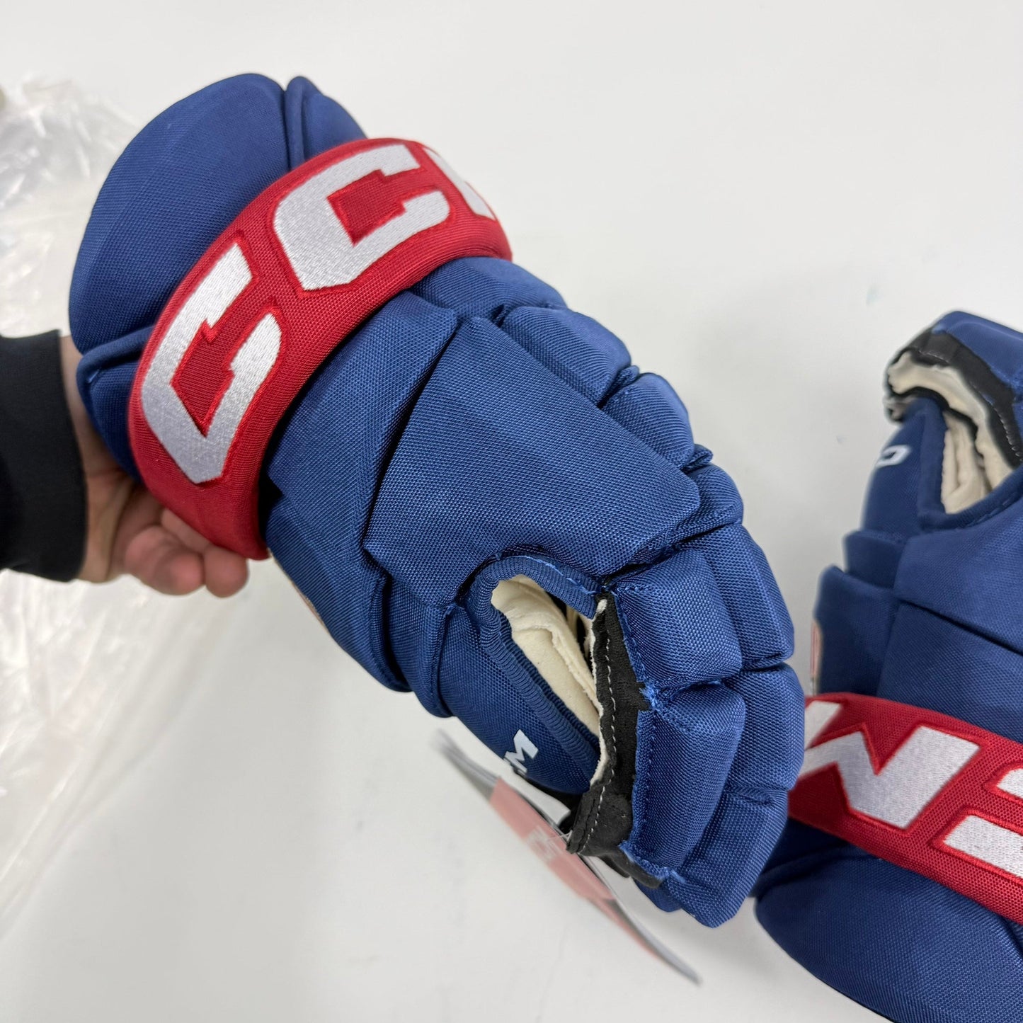 New TEAM USA CCM Jetspeed FT8 Pro Gloves | 13" - #683978308851