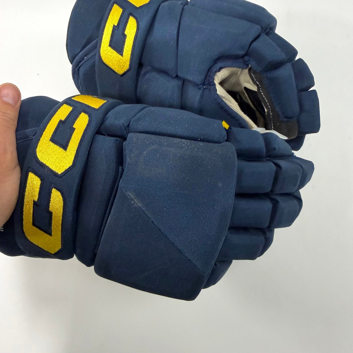 Used Navy CCM HPG43 Gloves | 14" | J114
