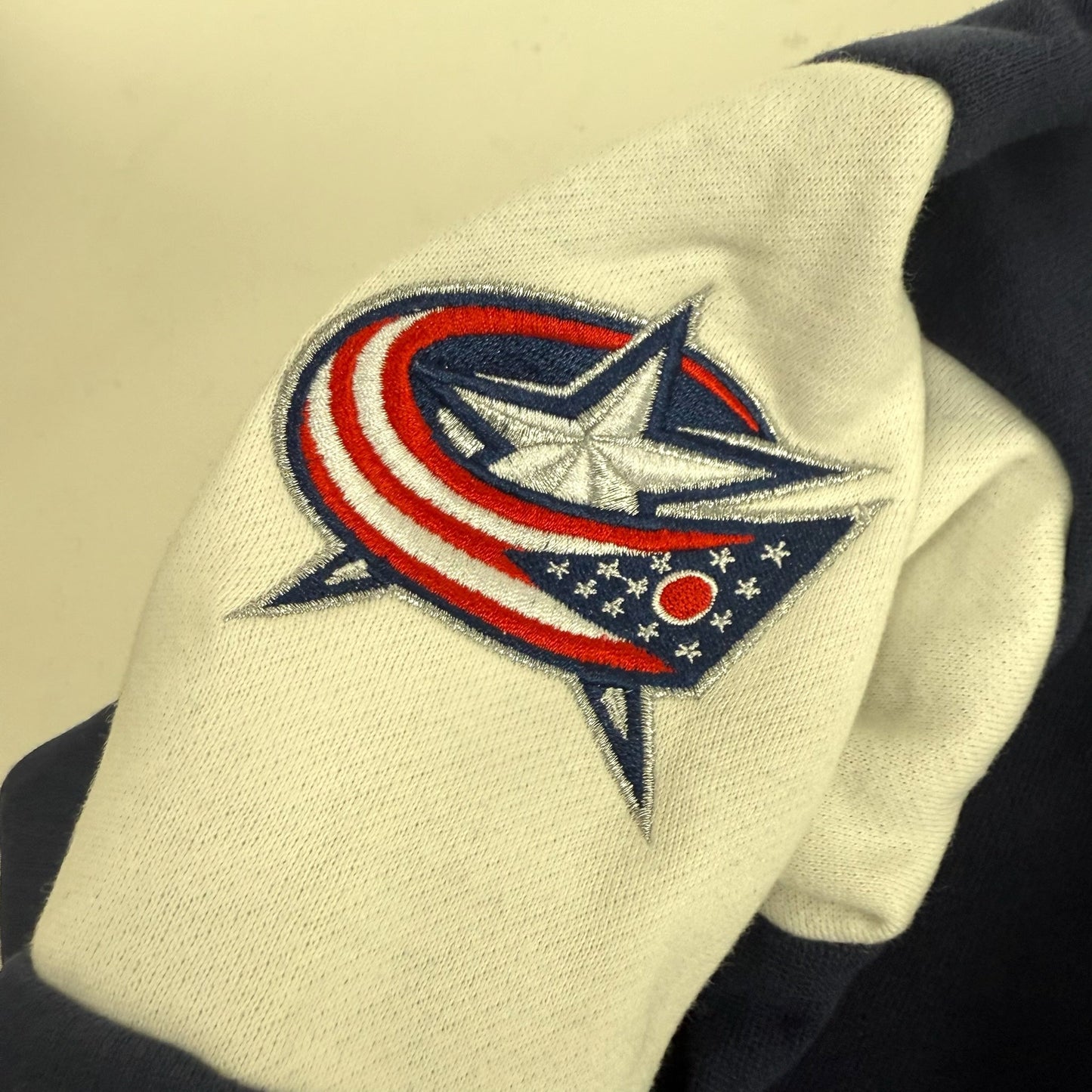 Brand New Columbus Blue Jackets Womens XL Crew Cut Sweatshirt - #191520286323 - Top Flight Hockey