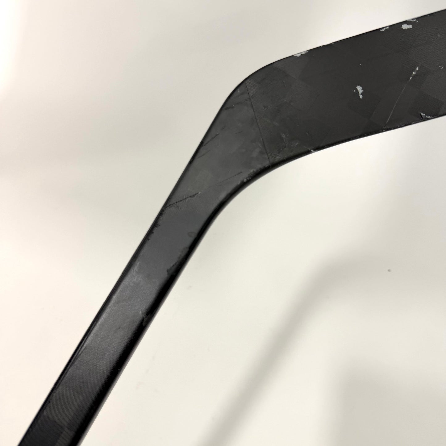 Used Right Blue CCM Jetspeed FT8 Pro | 75 Flex P92M Curve Grip | AB946