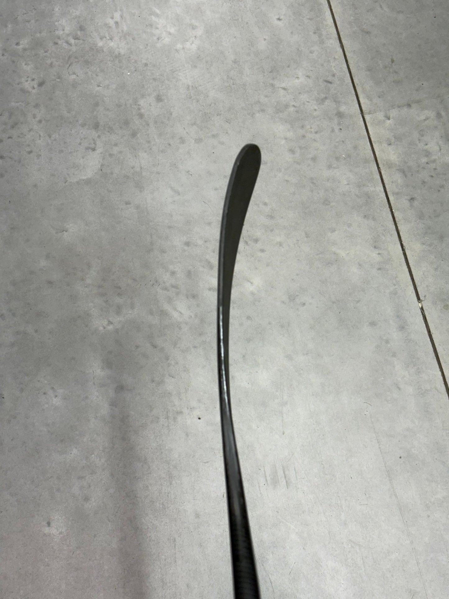 New Left CCM Jetspeed FT6 Pro | 80 Flex P14M Custom Curve Grip | Zadina | H71