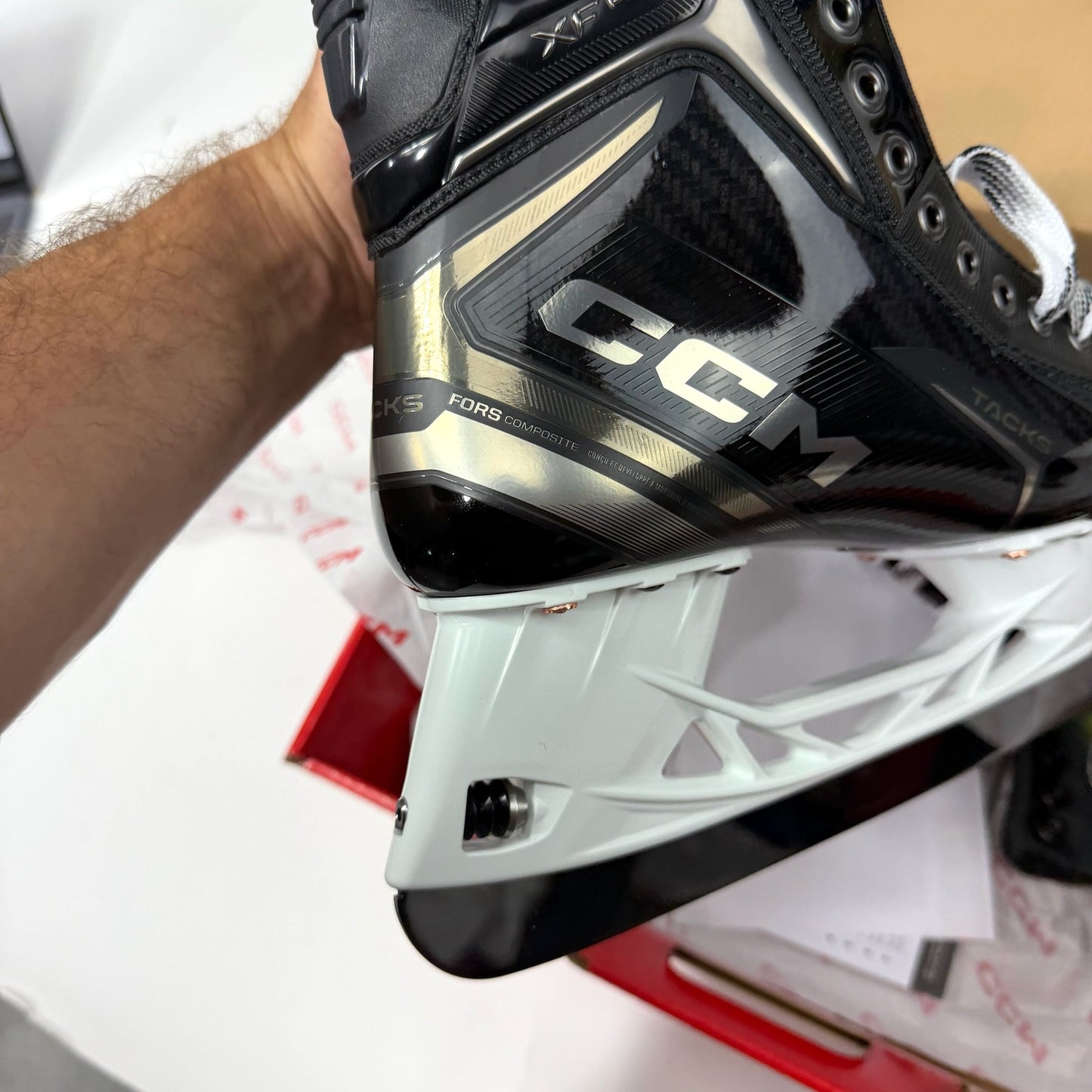 Brand New Retail CCM Tacks XF Pro Skates - Size 8.5 - Regular