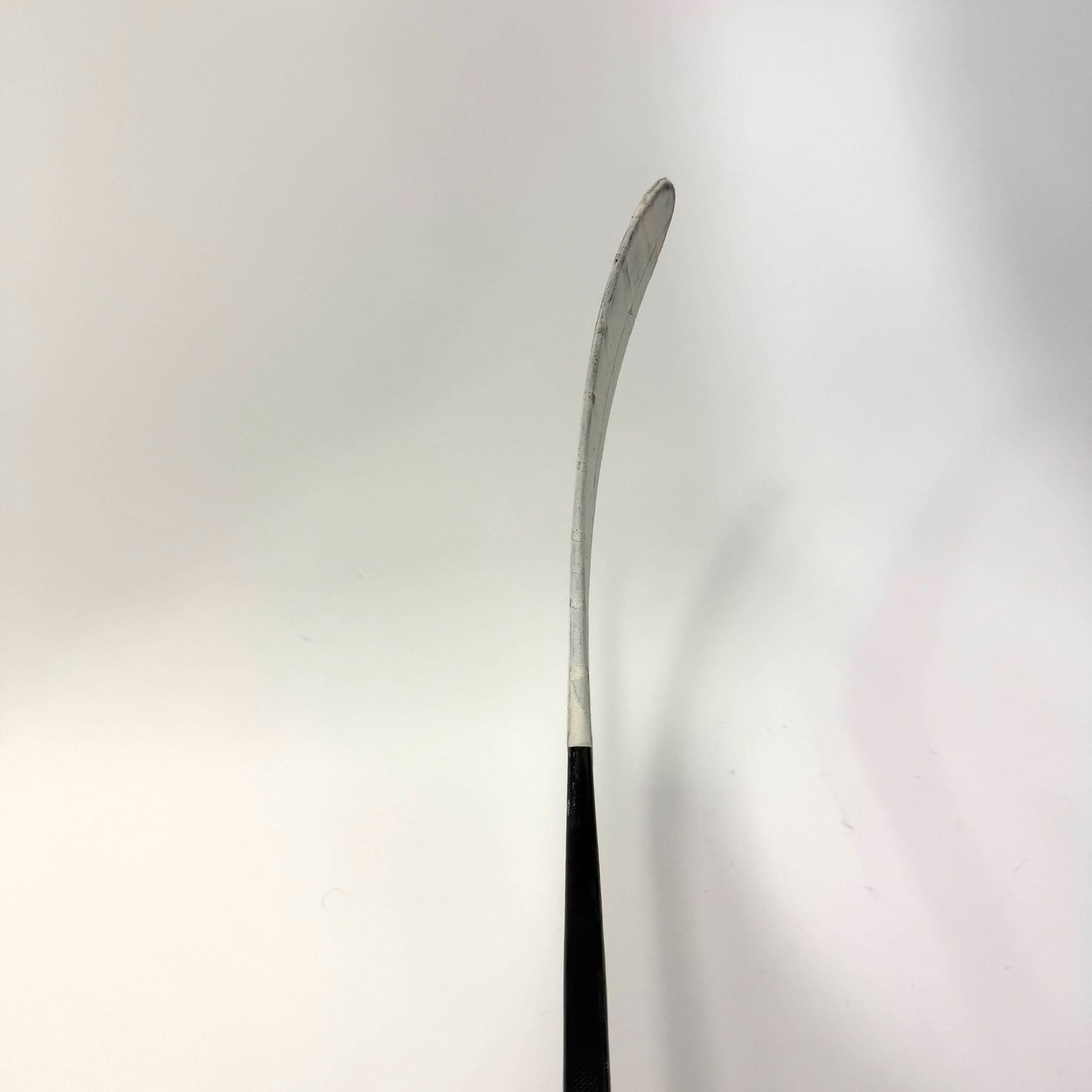 Used Left Black CCM Jetspeed FT8 Pro | 70 Flex P28 Curve Grip | AB998 - Top Flight Hockey