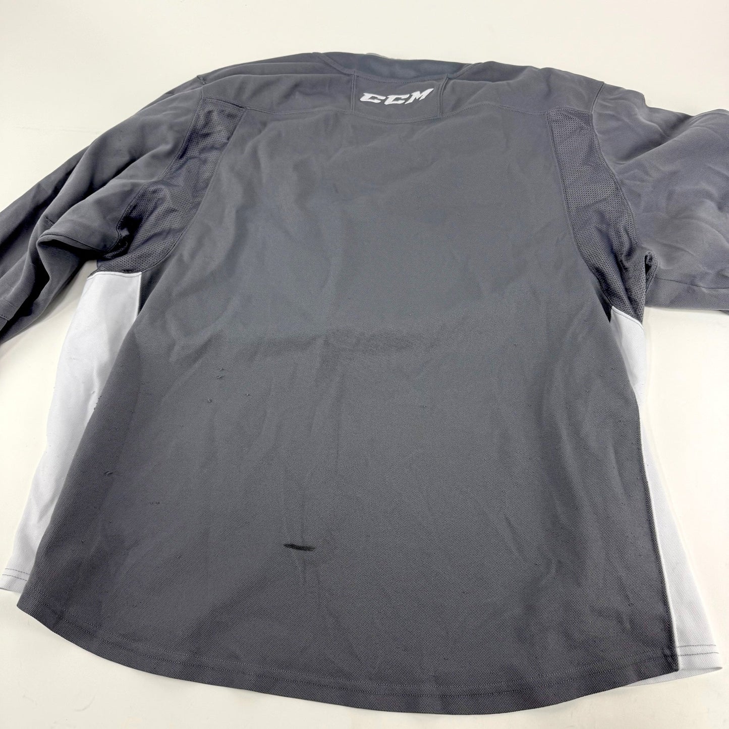 Used Grey Lindenwood CCM Practice Jersey | XL | E201