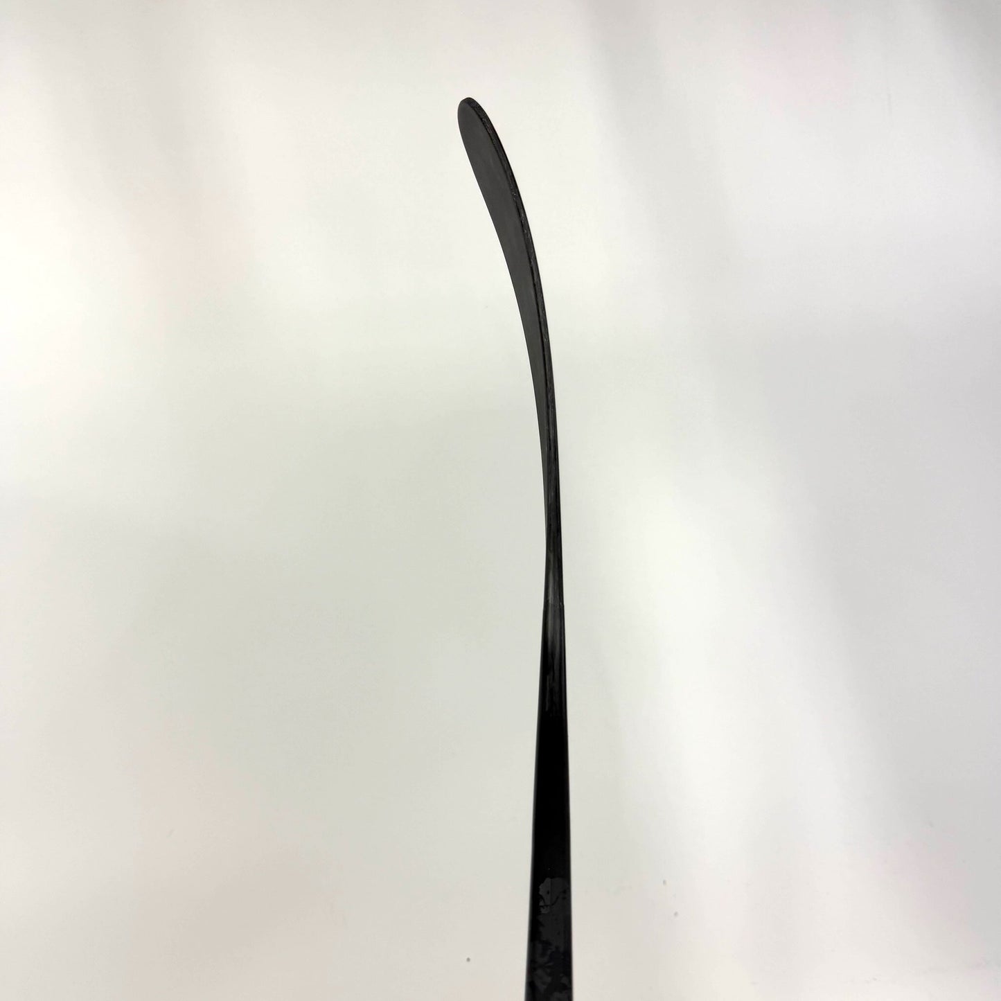 New Right CCM Ribcor Trigger 9 Pro | 75 Flex P28M Curve Grip | AB824