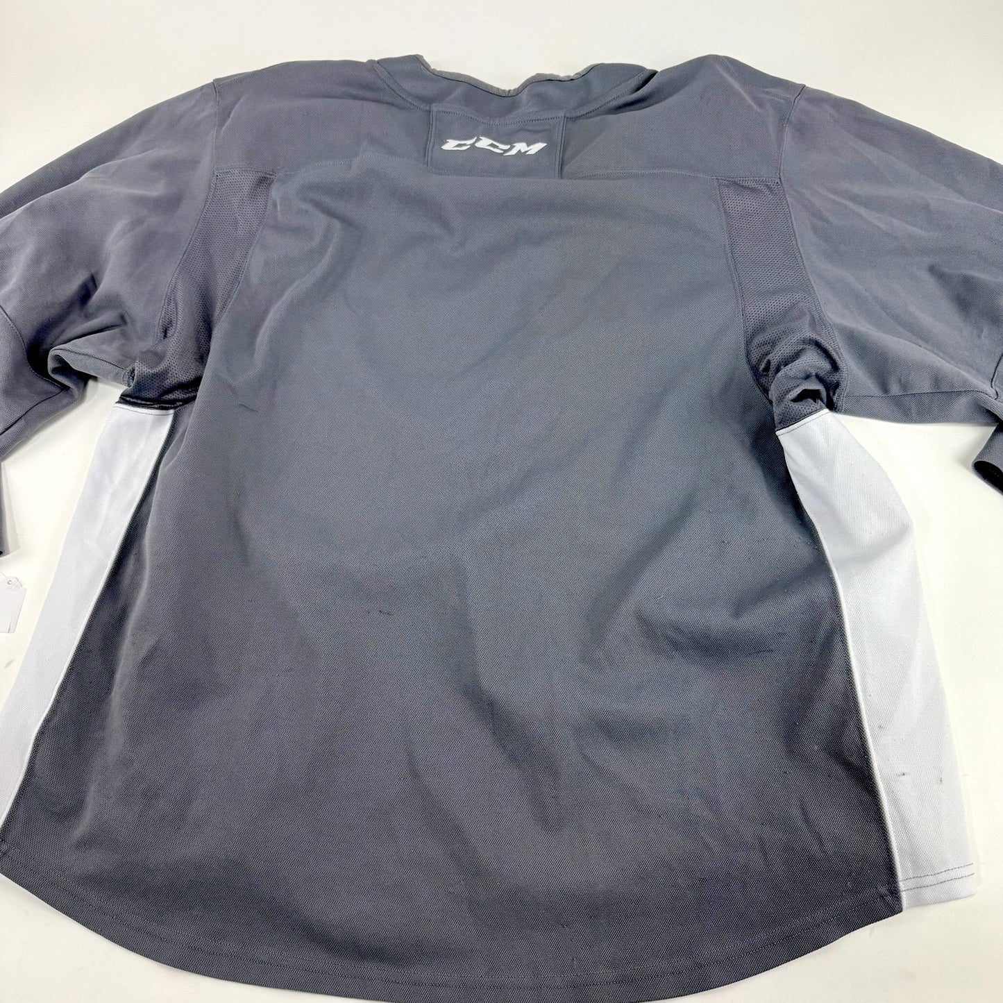 Used Grey Lindenwood CCM Practice Jersey | XL | E202 - Top Flight Hockey