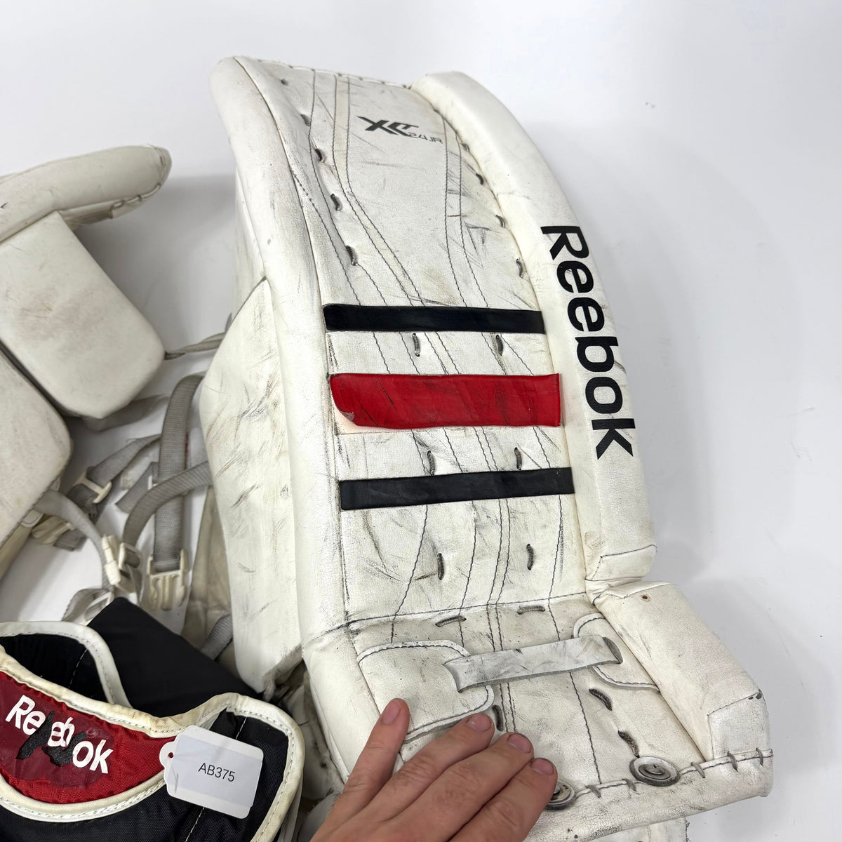 Used Regular White/Red/Black XLT 24 Junior Full Goalie Set | 26+1" Pads | AB375