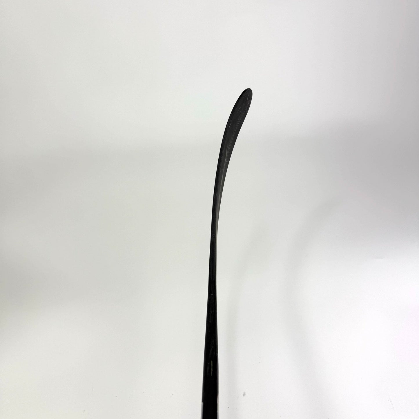 Used Left Yellow Warrior Alpha LX2 Pro | 85 Flex P28 Curve Grip | F362 - Top Flight Hockey