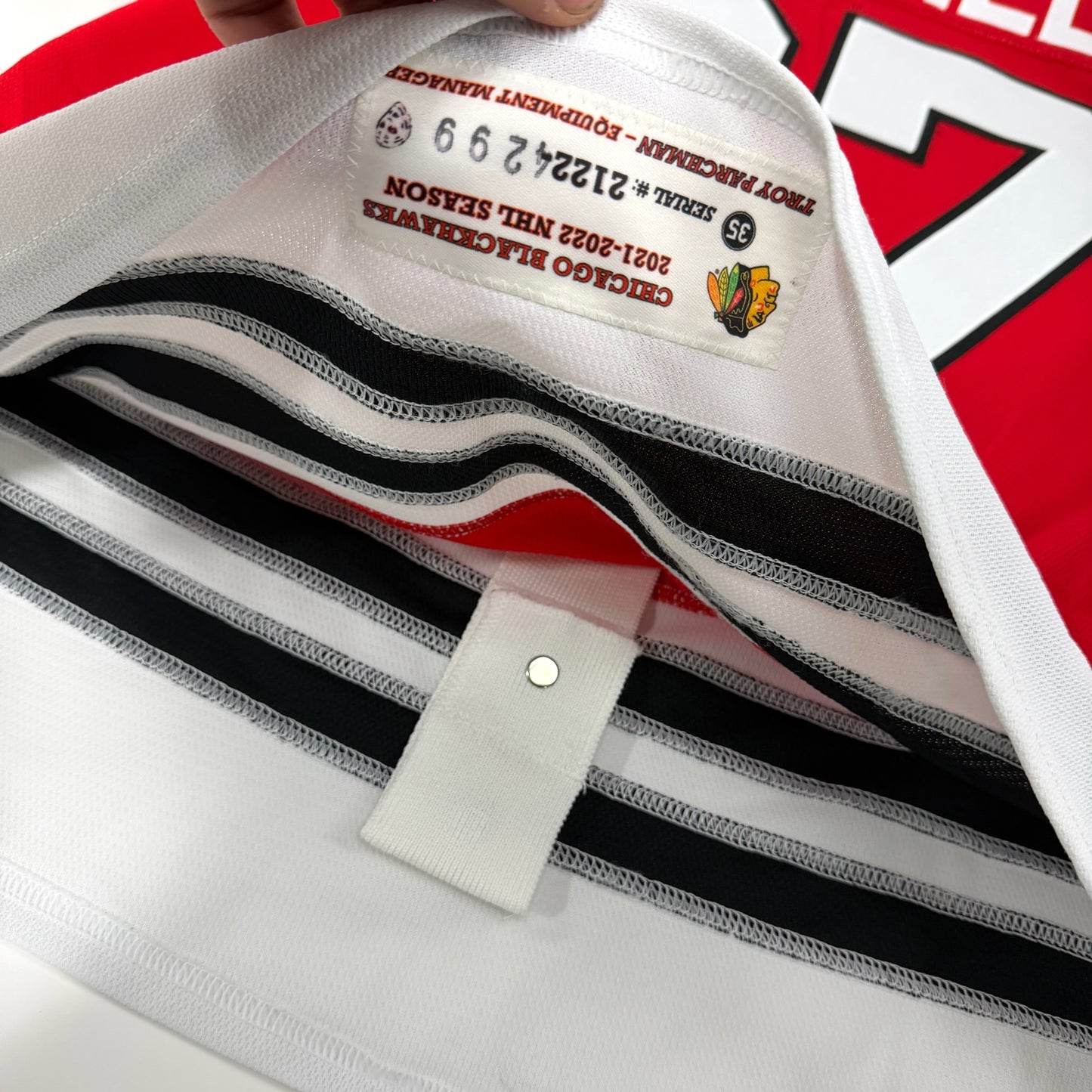 Lukas Reichel #27 Home Chicago Blackhawks Team Issued Jersey 2021-2022, Set ? | Size 4299-25665