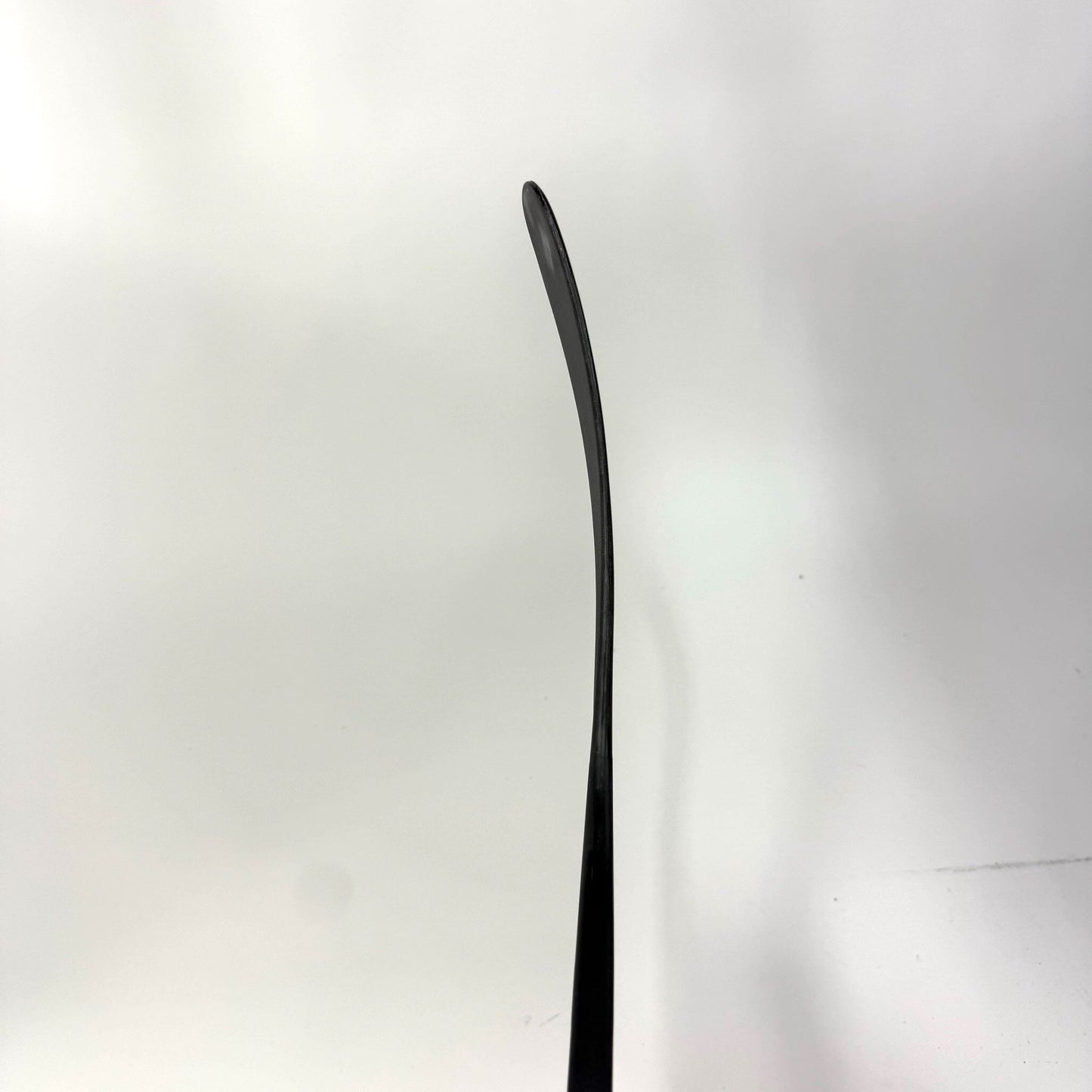 New Right CCM Tacks XF Ghost | 85 Flex P19 Curve Grip | J240 - Top Flight Hockey