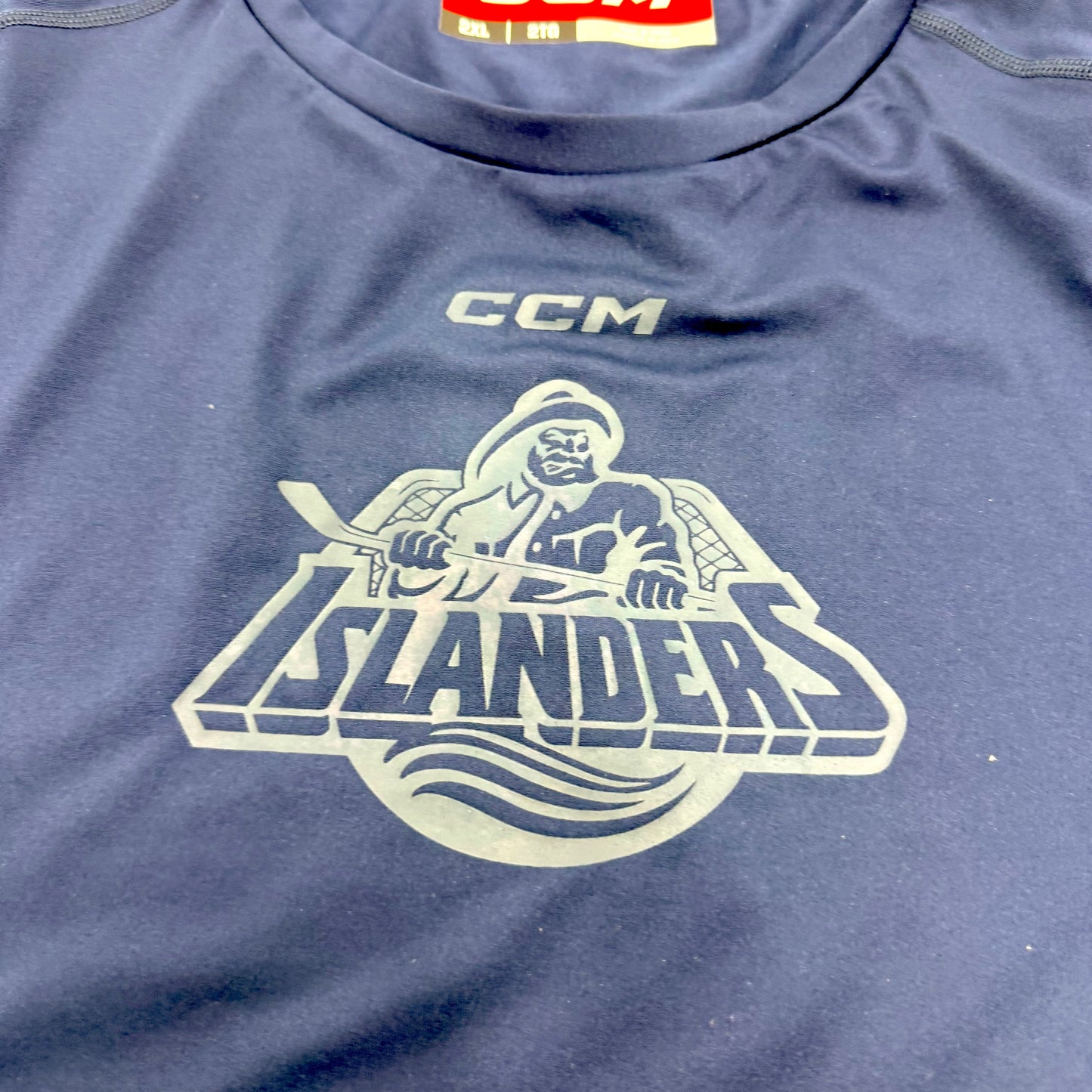 New CCM New York Islanders Short Sleeve Training Tee | Senior XXL | #191520573614 - Top Flight Hockey