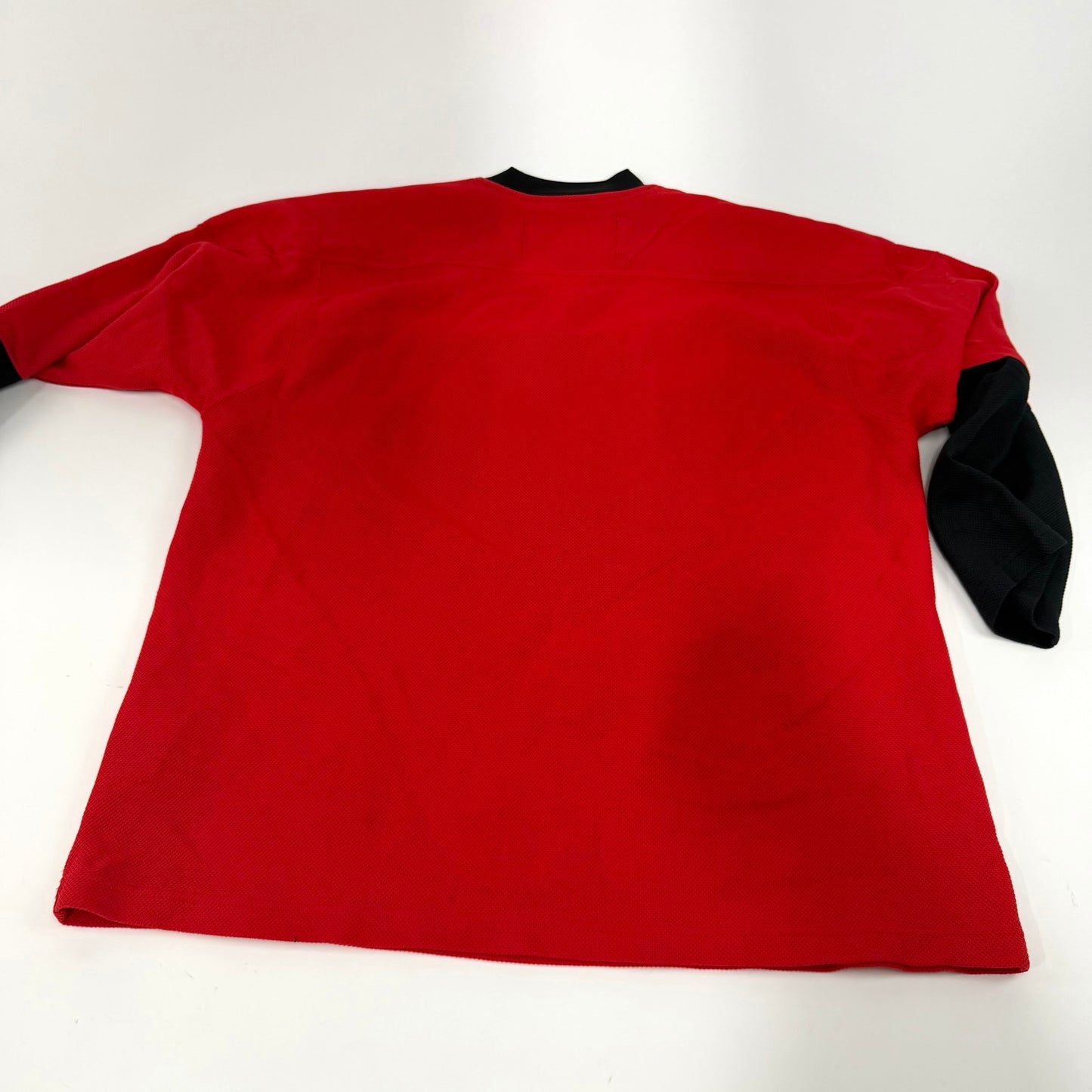 Used Red Blackhawks Jersey | Senior XL | J106