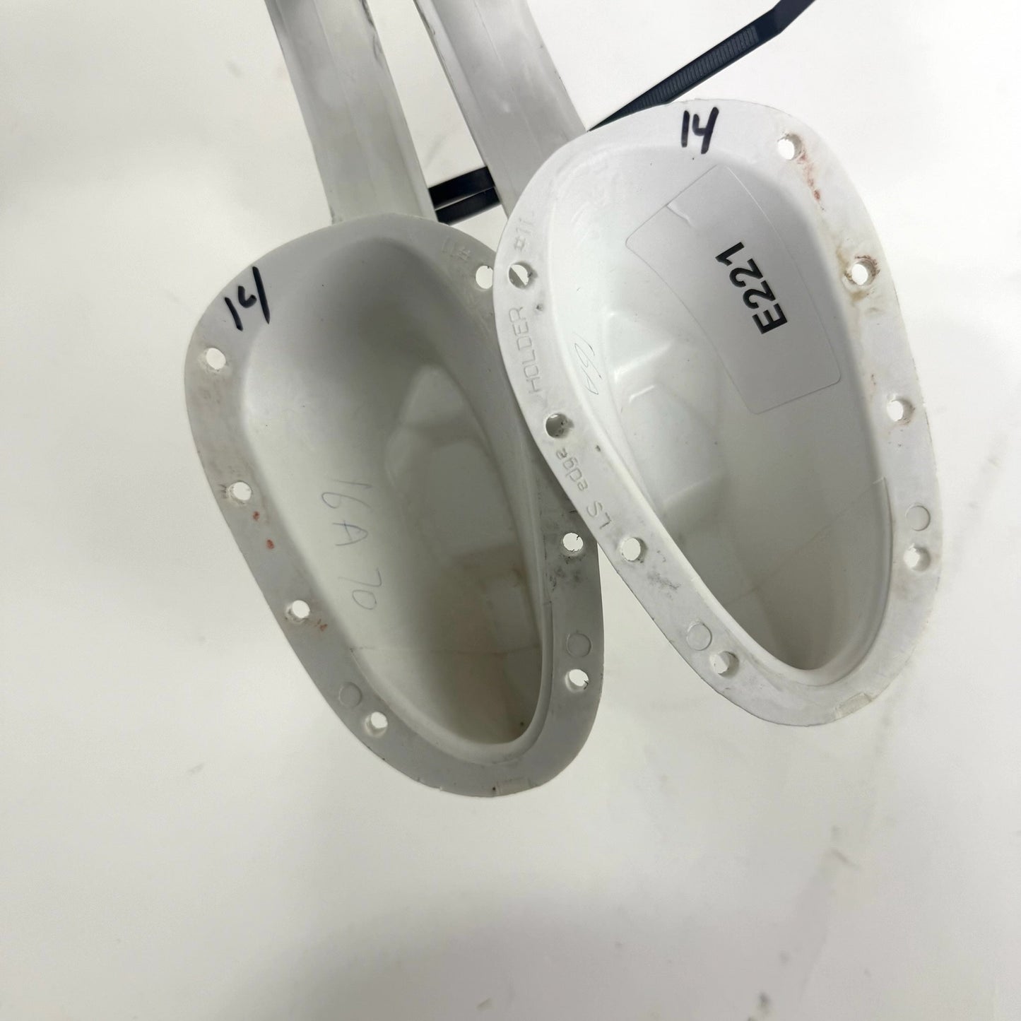 Used Tuuk Light Speed Edge Holders | 296mm | #14 Chicago Blackhawks | E221 - Top Flight Hockey
