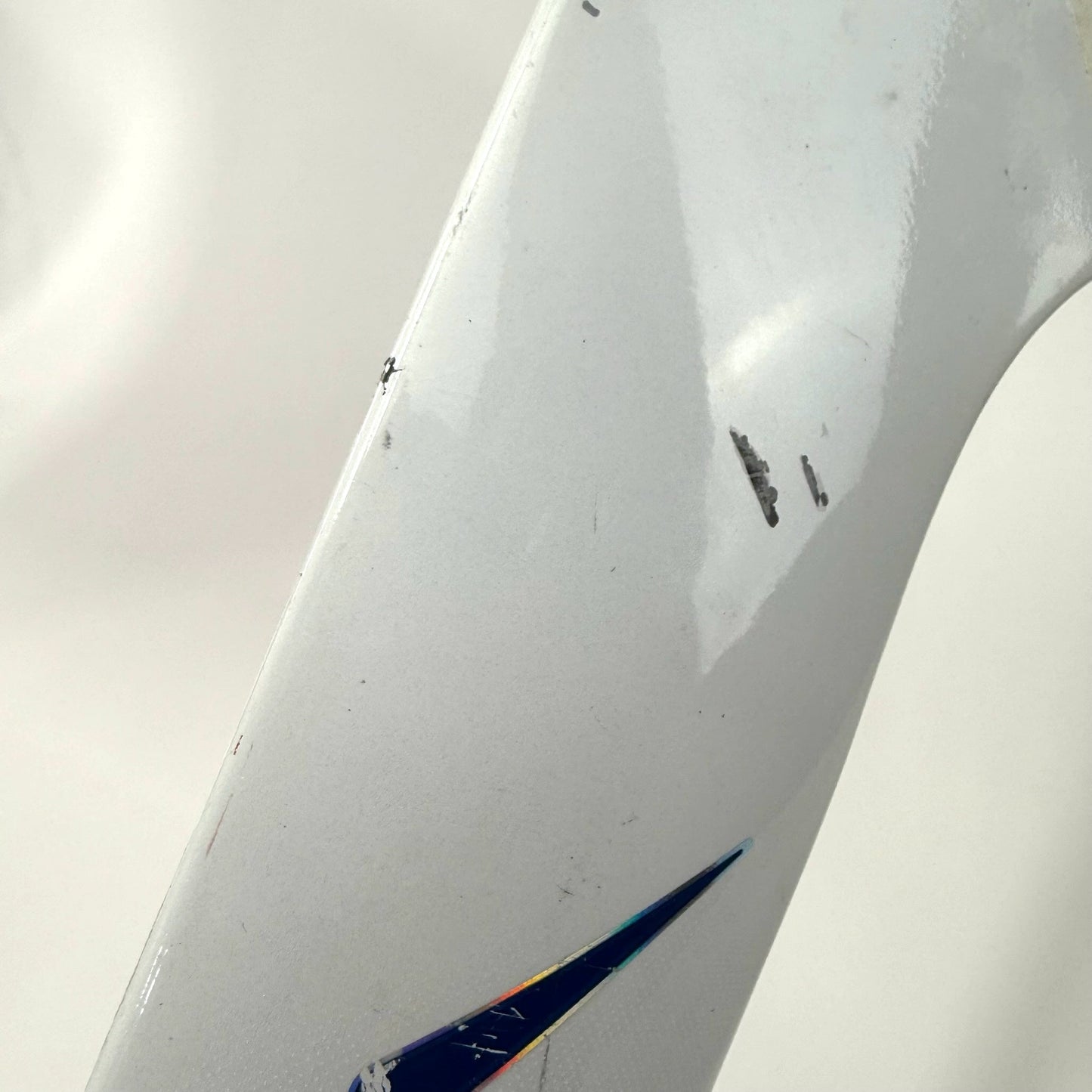 Used Regular White/Navy Bauer Vapor Flylite Goalie Stick | 25" Paddle Wedge Curve | J197