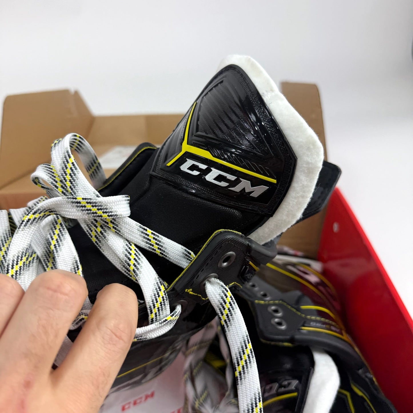 New CCM Tacks AS3 Pro Skates | Intermediate 6D | CCM442