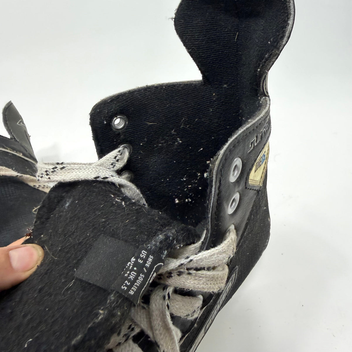 Used Nike Bauer One05 Skates | Size 2 Regular | AB214 - Top Flight Hockey