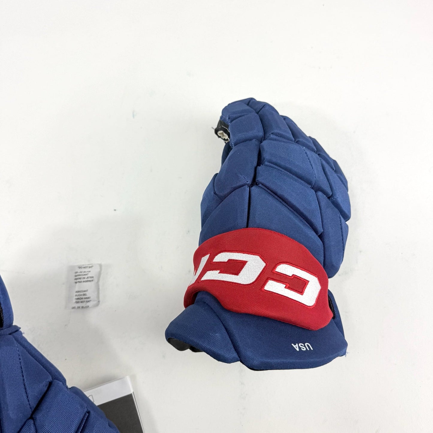 New Team USA CCM FT8 Pro Stock Gloves | 15" - #683978308875