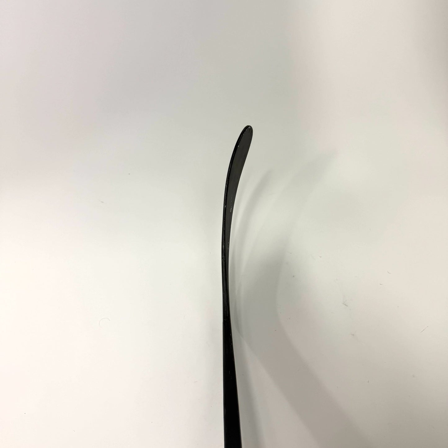 Used Left Black CCM Jetspeed FT8 Pro | 70 Flex P28 Curve Grip | AB989
