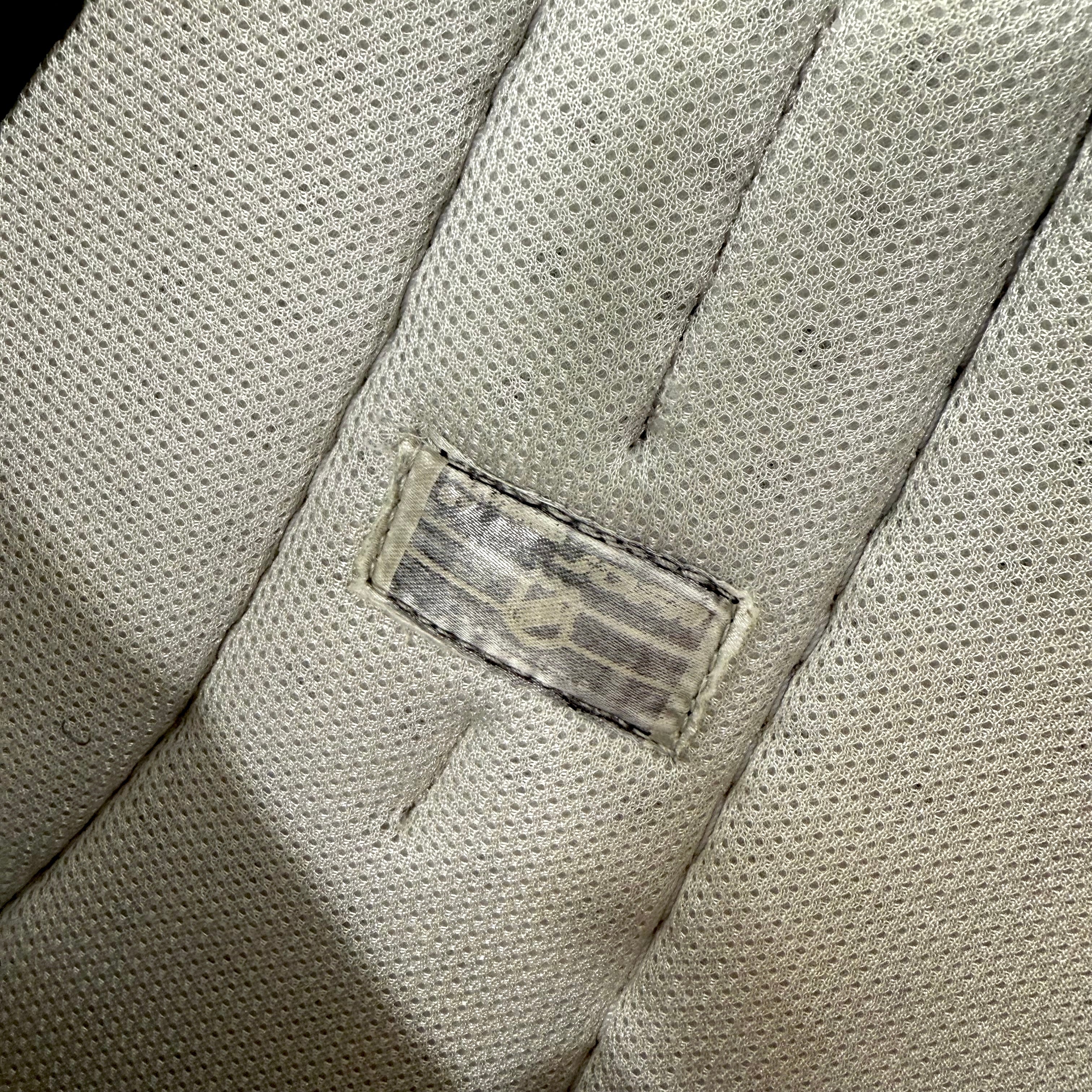 Used Reebok 9K Pro Shoulder Pads | Medium/Large | U294 - Top Flight Hockey