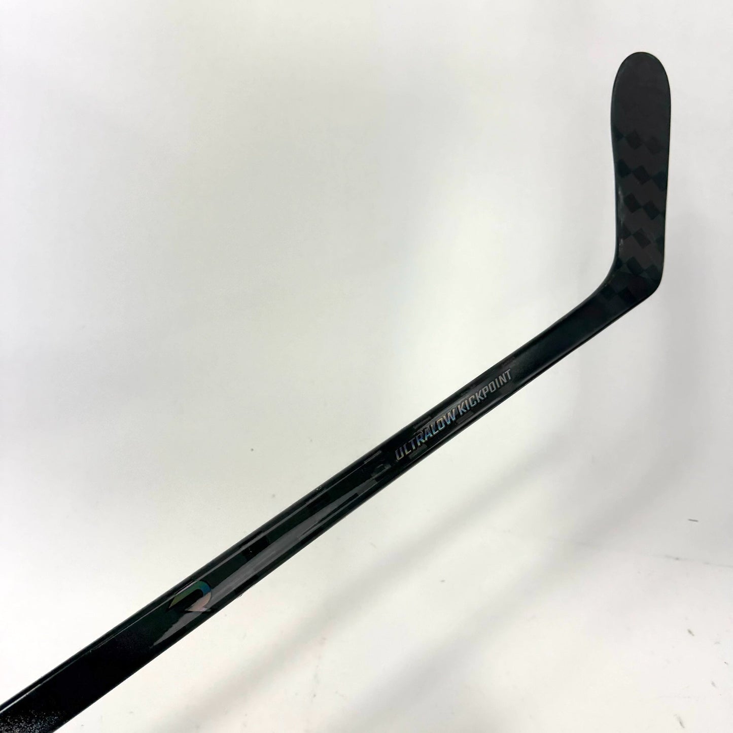 New Left CCM Ribcor Trigger 10 Pro | 75 Flex P28 Curve Grip | AB827