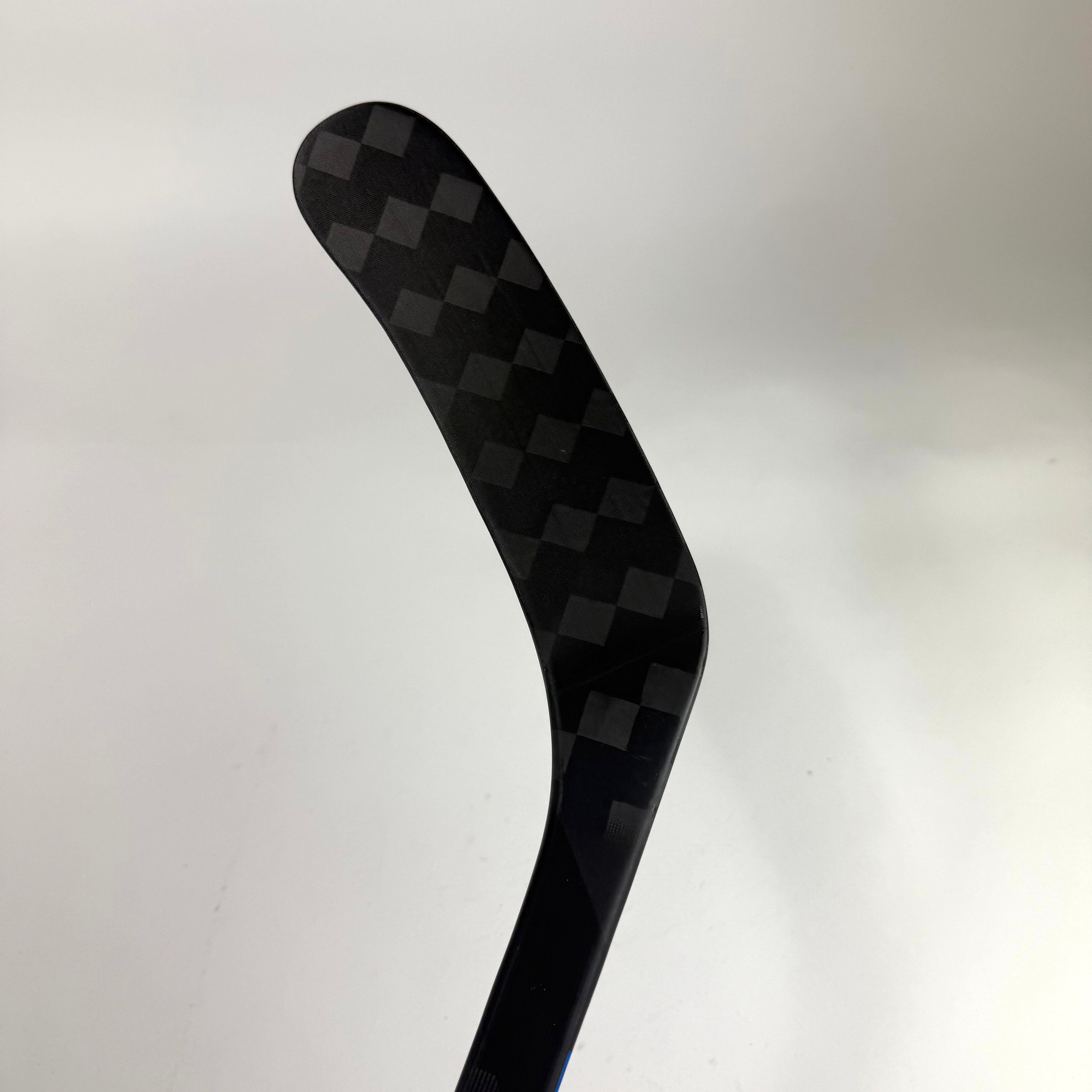New Left Blue Warrior Alpha LX2 Pro | 90 Flex Custom Heel Curve Non Grip | E787 - Top Flight Hockey