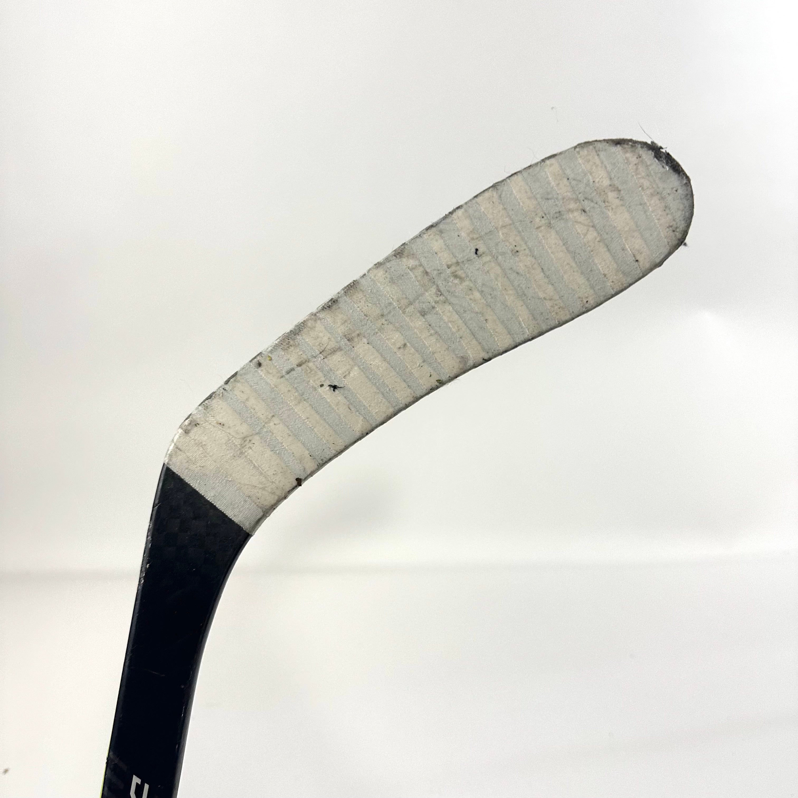 Used Right Handed Warrior Alpha DX Pro Team | P28 Curve | 100 Flex | Grip | A1036