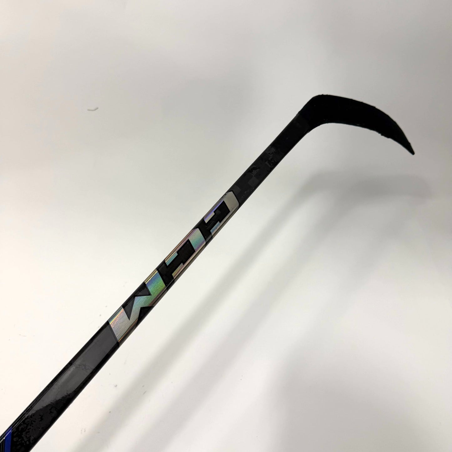 Used Left CCM Ribcor Trigger 9 Pro | 75 Flex P28 Curve Grip | AB735