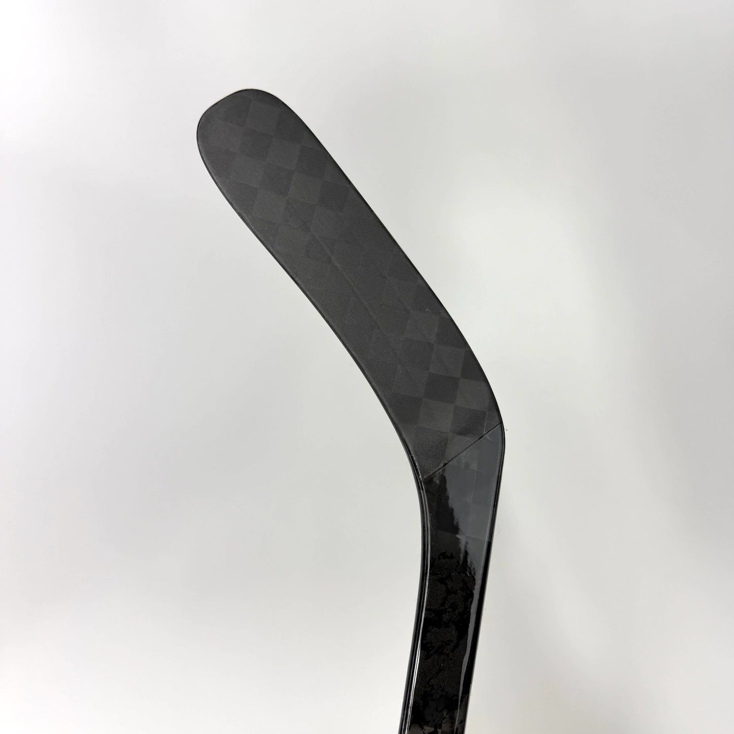 New Left CCM Ribcor Trigger 9 Pro | 85 Flex P88 Curve Grip | J158
