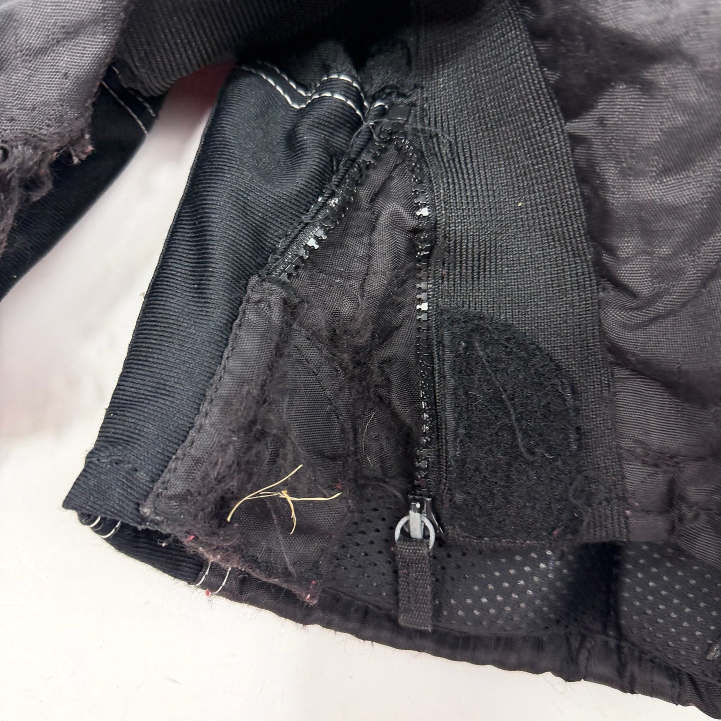 Used Black Reebok 5k Pants | Junior Small | AB497