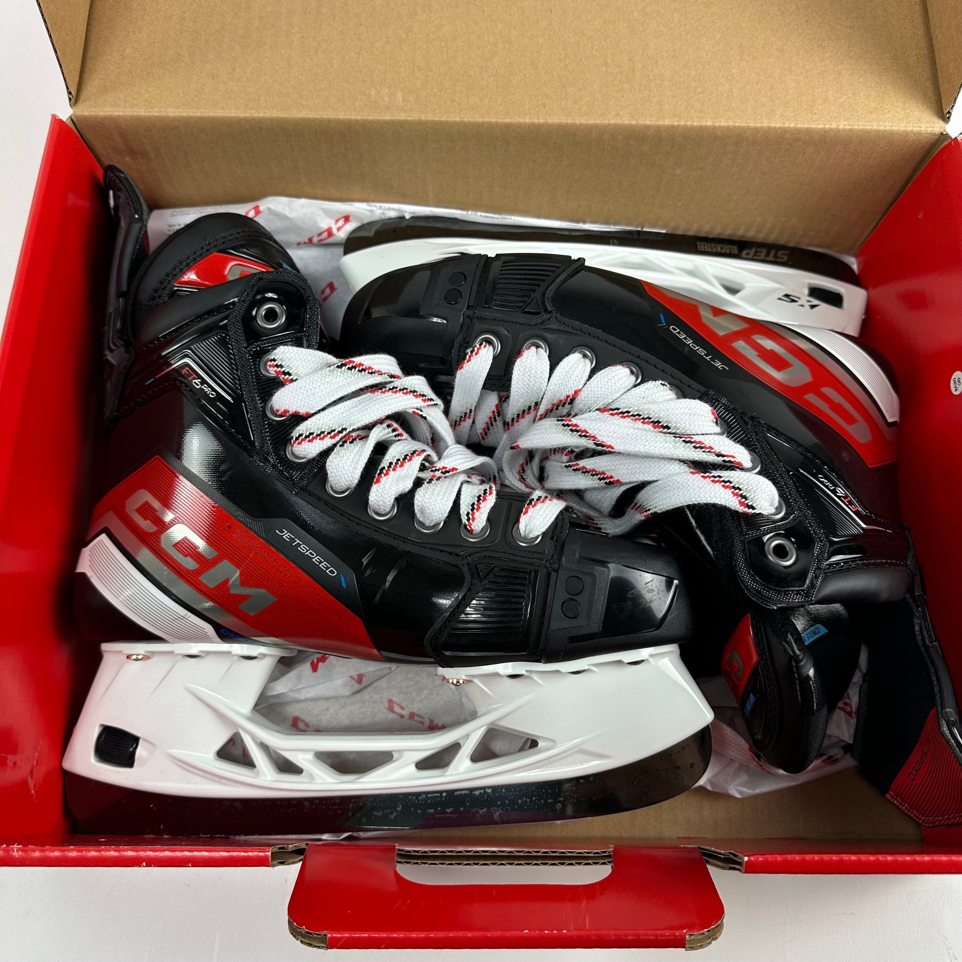 Brand New CCM FT6 Pro Hockey Skates - Size 5 Tapered - #K15 - Top Flight Hockey