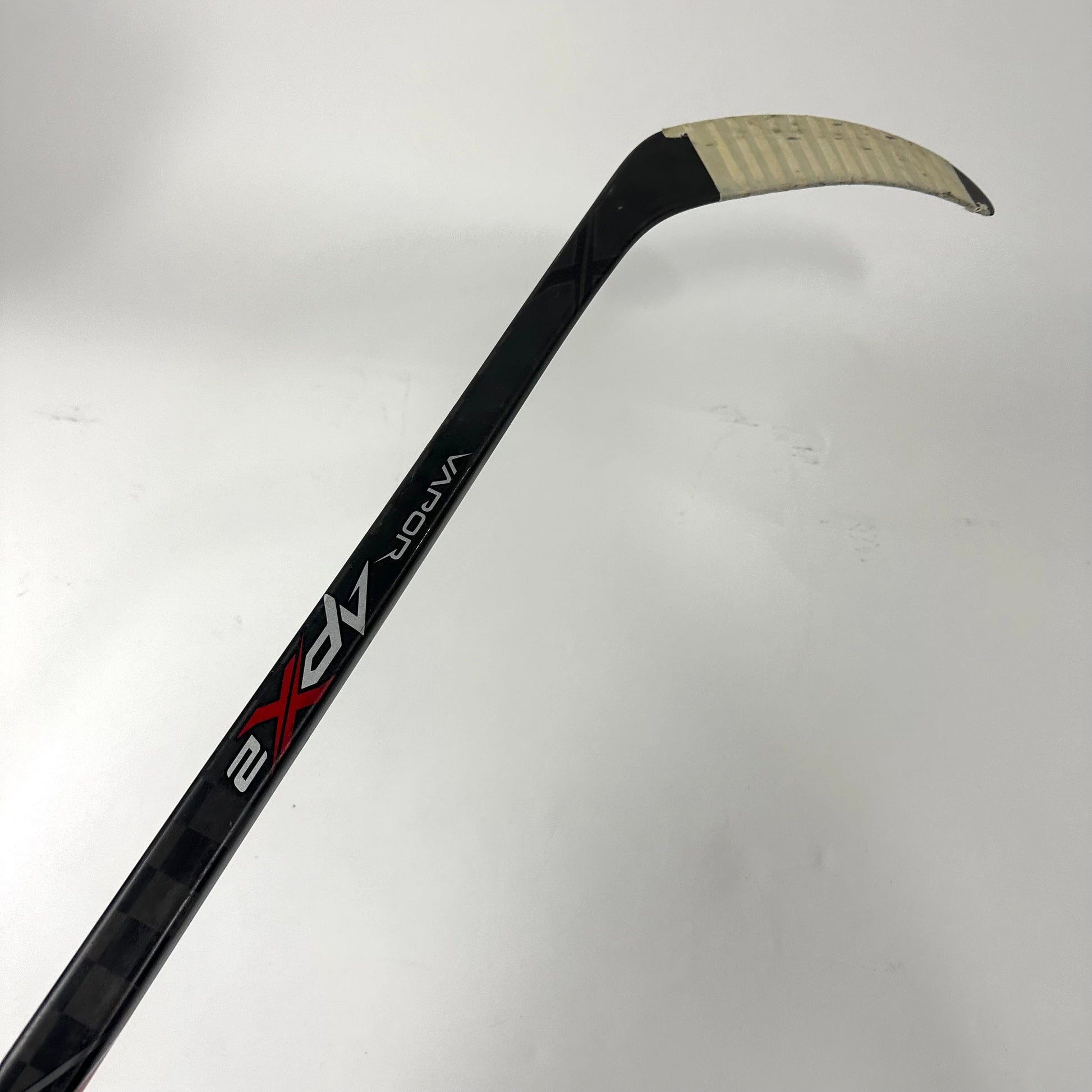 Used Left Bauer Vapor APX2 102 Flex P92M Curve | Staal - Autographed with Certification | G426 - Top Flight Hockey