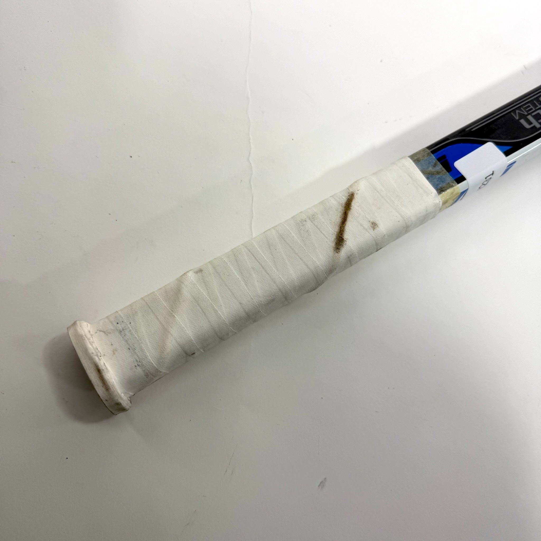 Use Left Bauer Nexus 1N | 77 Flex Custom P92 Curve Grip | Kucherov | BH231 - Top Flight Hockey