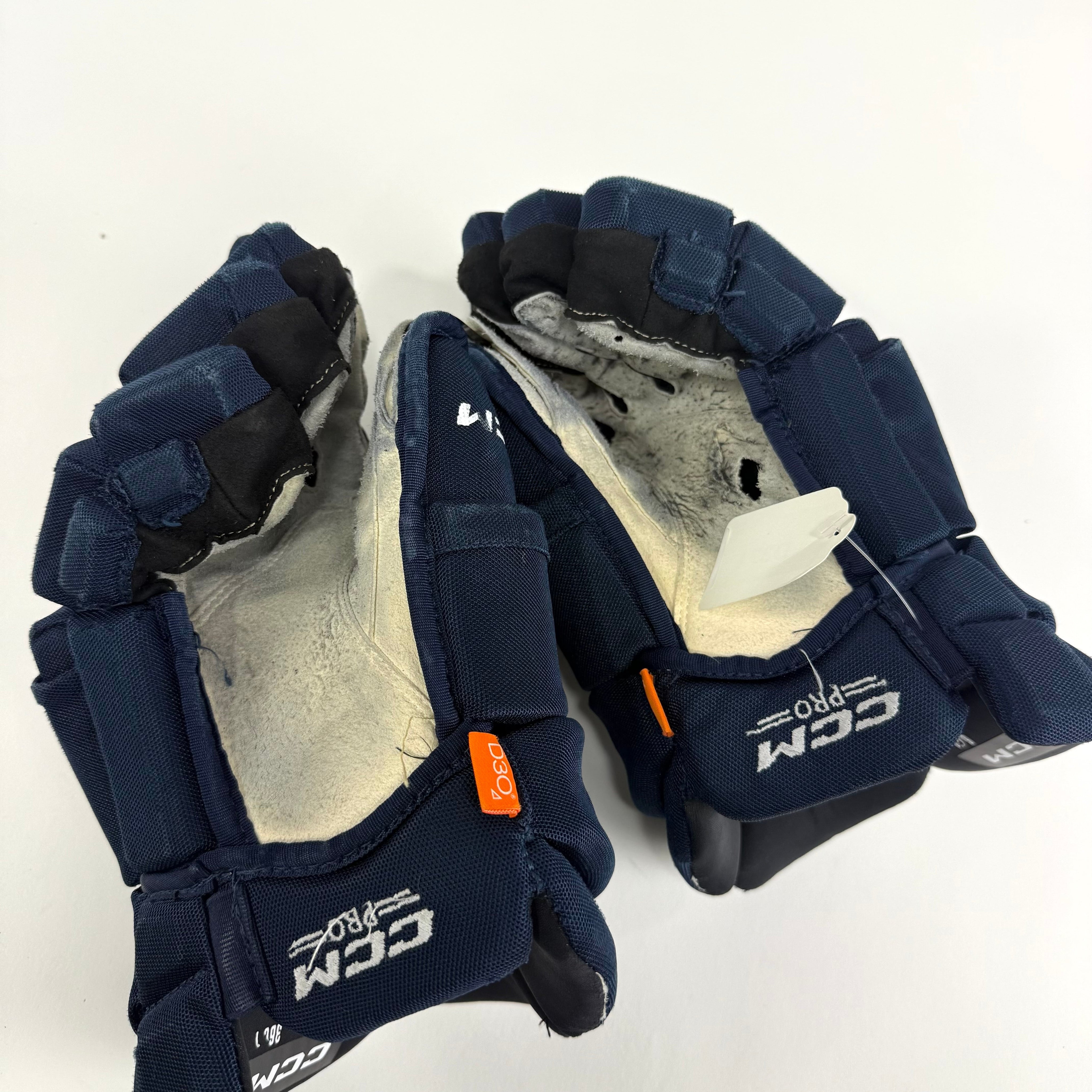 Used Navy CCM Tacks Pro Gloves | 14" | D371