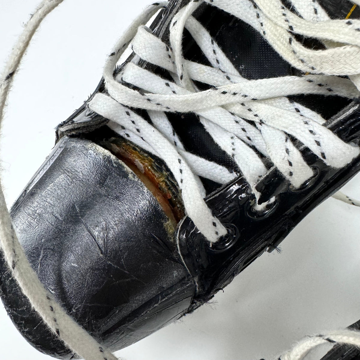 Used Bauer Supreme 2S Pro Skates | 10.5 D | TBL612 - Top Flight Hockey