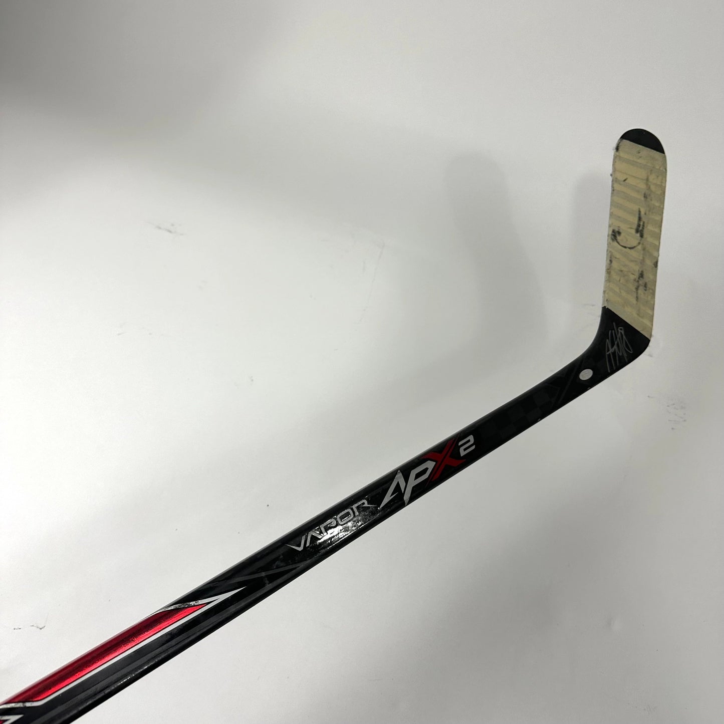 Used Left Bauer Vapor APX2 102 Flex P92M Curve | Staal - Autographed with Certification | G426 - Top Flight Hockey