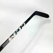 New Right CCM Ribcore Trigger 8 Pro | 90 Flex P28 1/4 Curve Grip | Hathaway L228