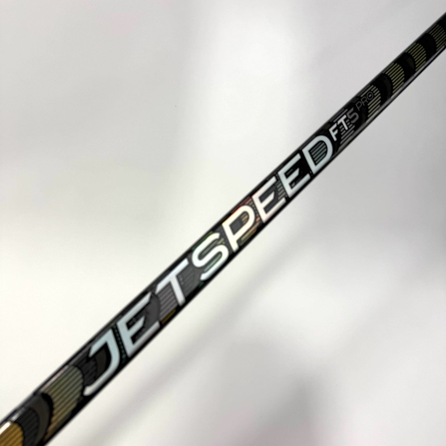 New Right Black CCM Jetspeed FT5 Pro | 95 Flex P28 Curve Grip | J189
