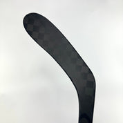 New Left CCM Jetspeed FT5 Pro | P28 Curve 85 Flex Grip | M373