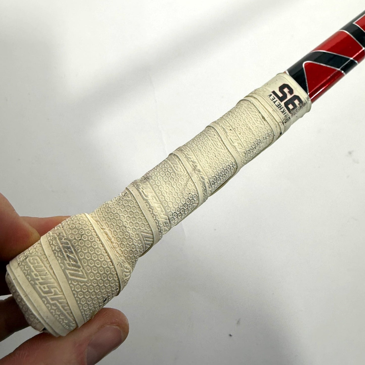 Used Left Red Bauer Vapor Hyperlite 2 | 87 Flex P28 Curve Grip | Ilya Mikheyev | BH193 - Top Flight Hockey