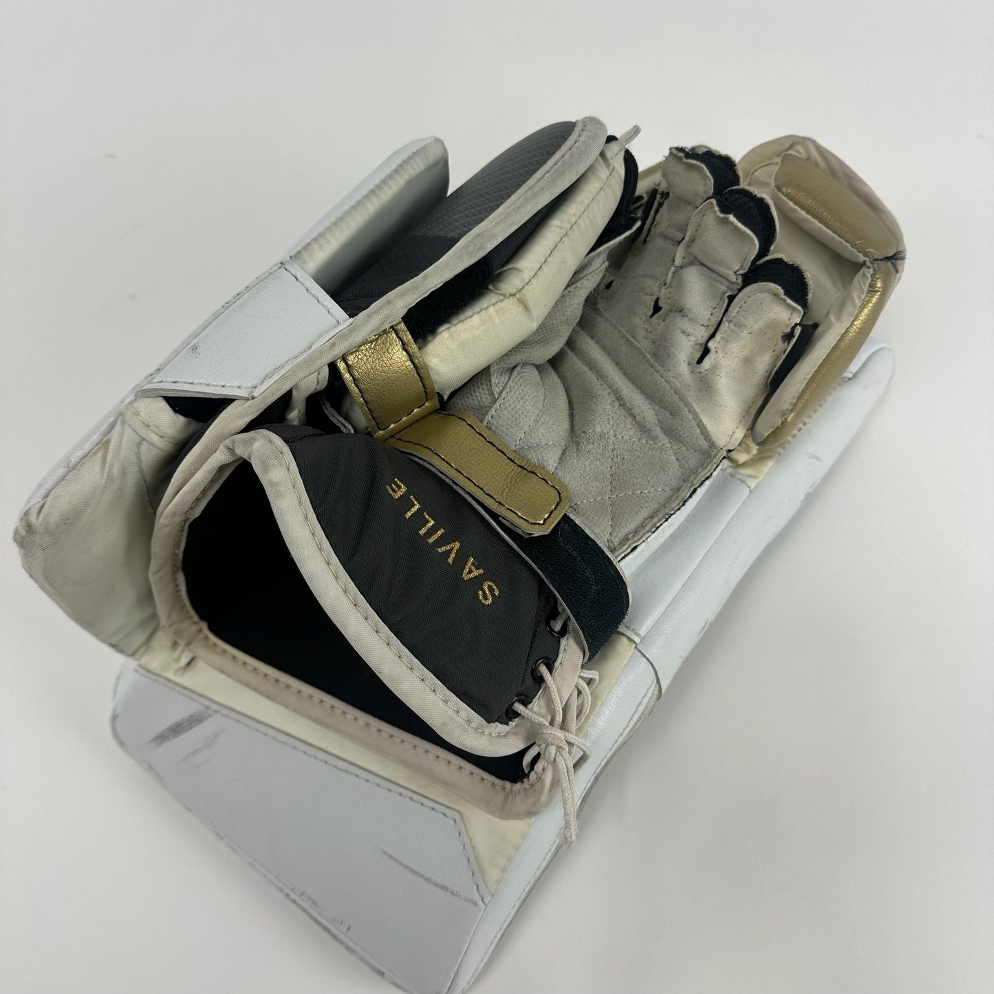 Used Custom Vegas Knights White and Gold Vaughn V10 Blocker | Full Right | Saville - Top Flight Hockey
