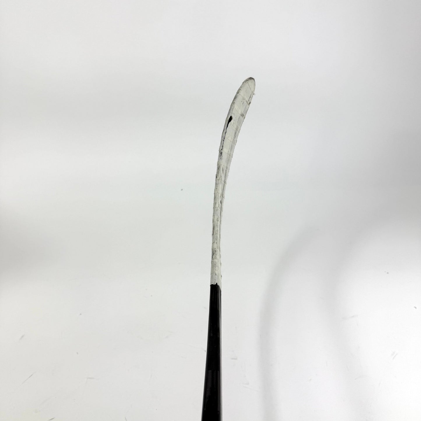 Repaired Left Blue Bauer Nexus Tracer | 82 Flex P28 Curve Grip | R13