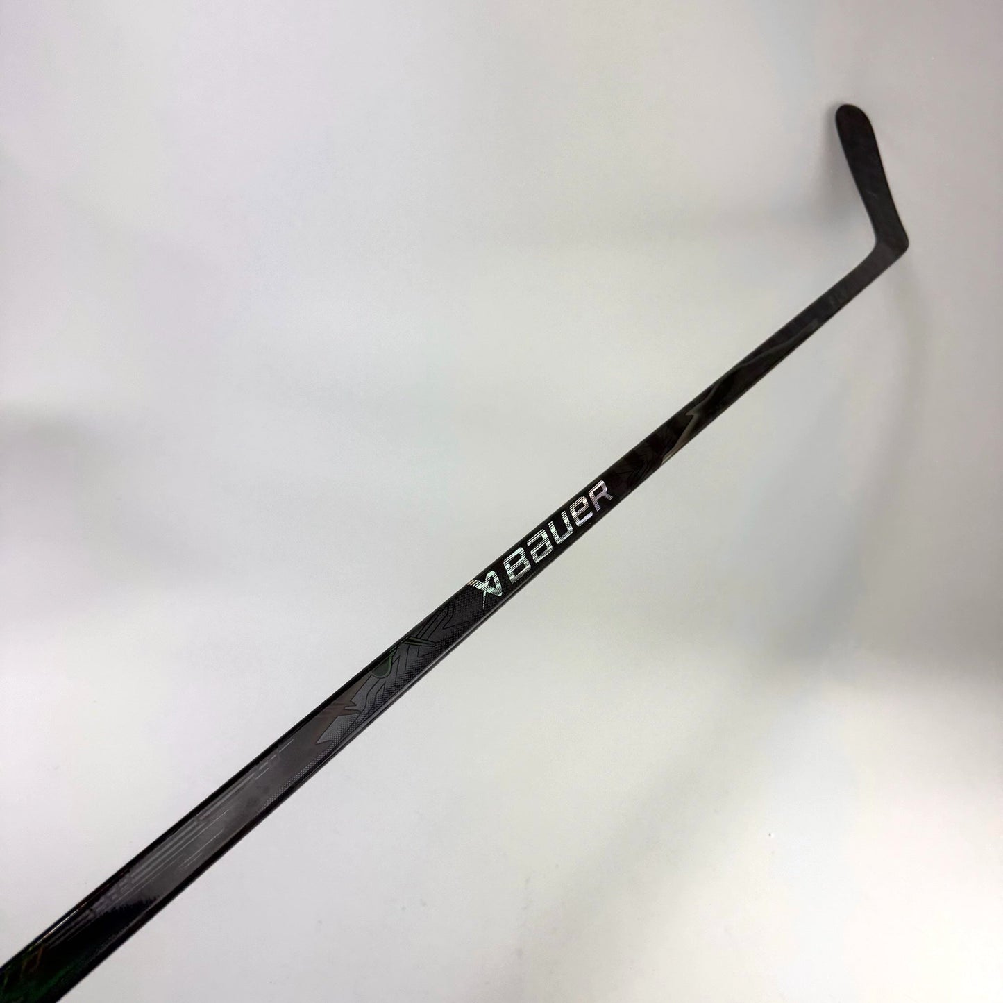 New Left Black Bauer Vapor Flylite | 107 Flex P92M Curve Grip | J764 - Top Flight Hockey