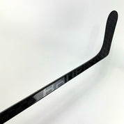 New Left Black Bauer Nexus Geo | 77 Flex P28 Curve Grip | Kucherov | K73