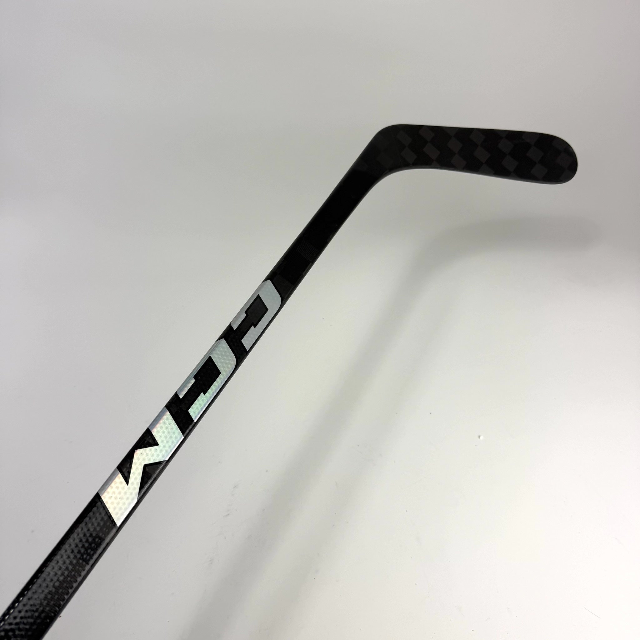 New Right Black CCM Jetspeed FT8 Pro | 65 Flex P92 Curve Grip | J777