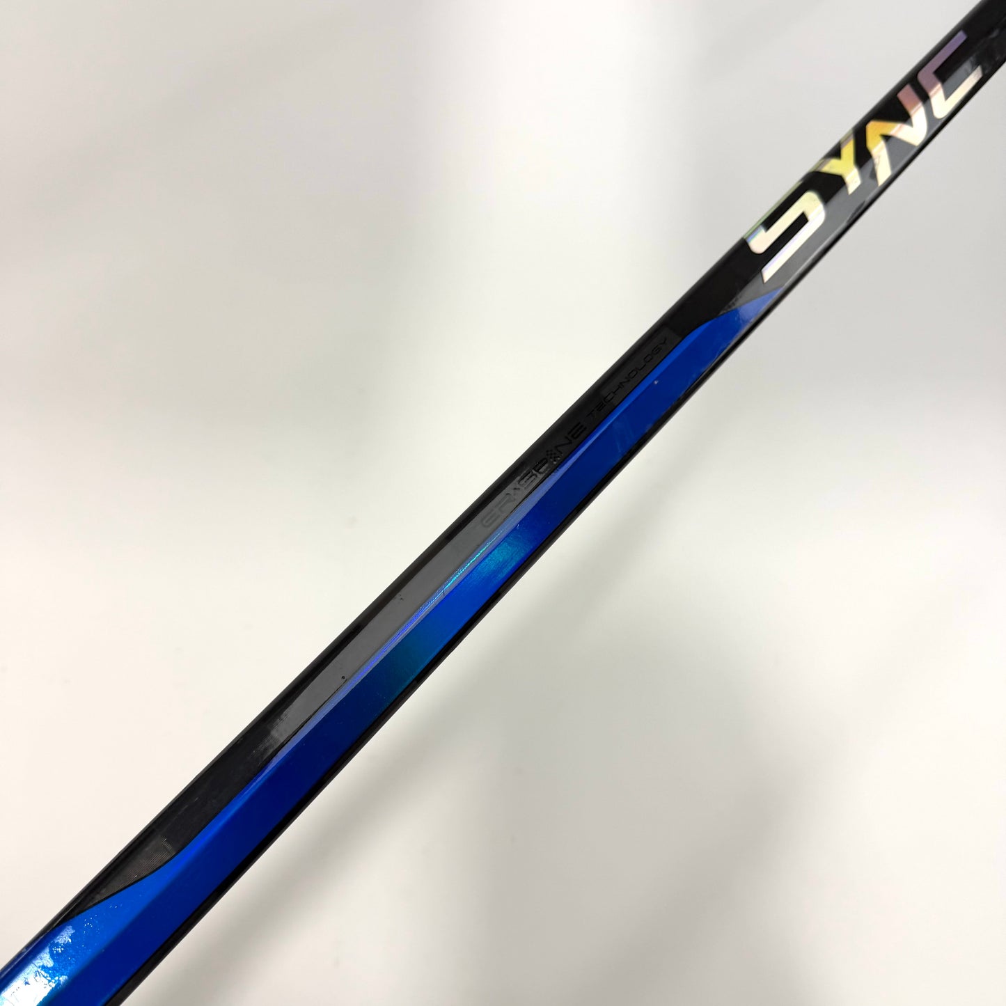 Used Right Blue Bauer Nexus Sync | 65 Flex P88 Curve Grip | AB945