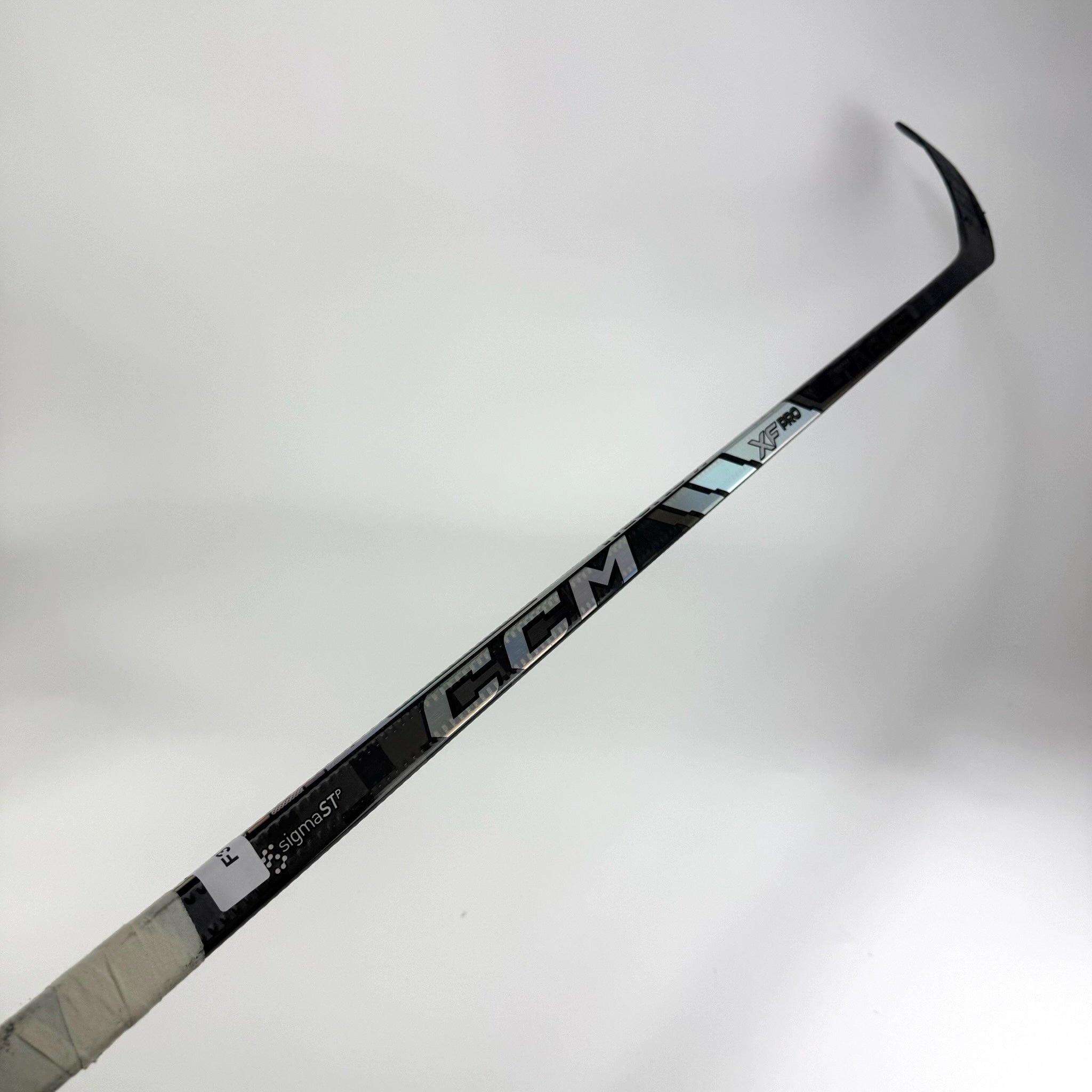 Used Right CCM Tacks XF Pro | 85 Flex Mackinnon Pro Curve Grip | F312 - Top Flight Hockey